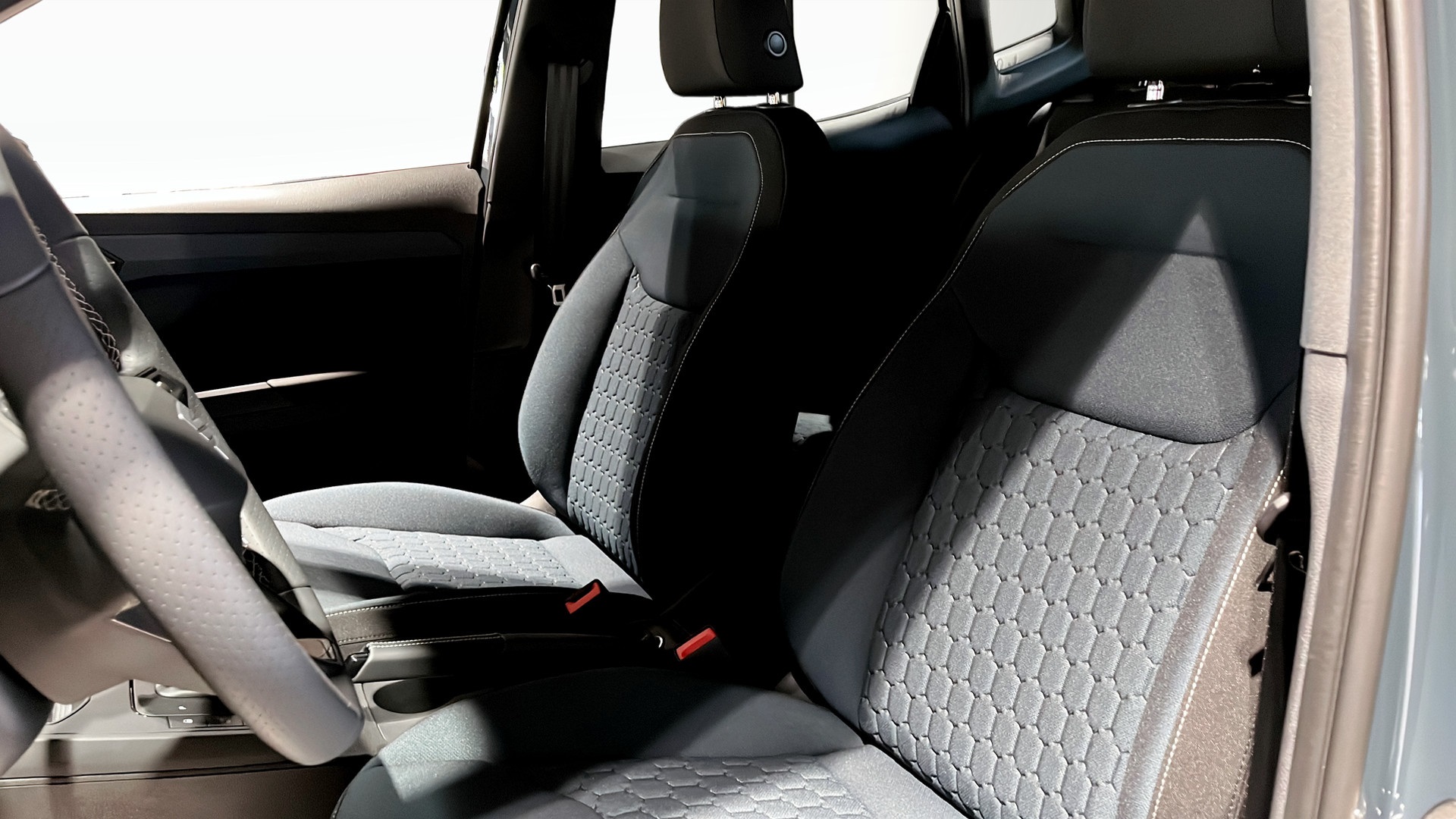 SEAT Arona RCW68U