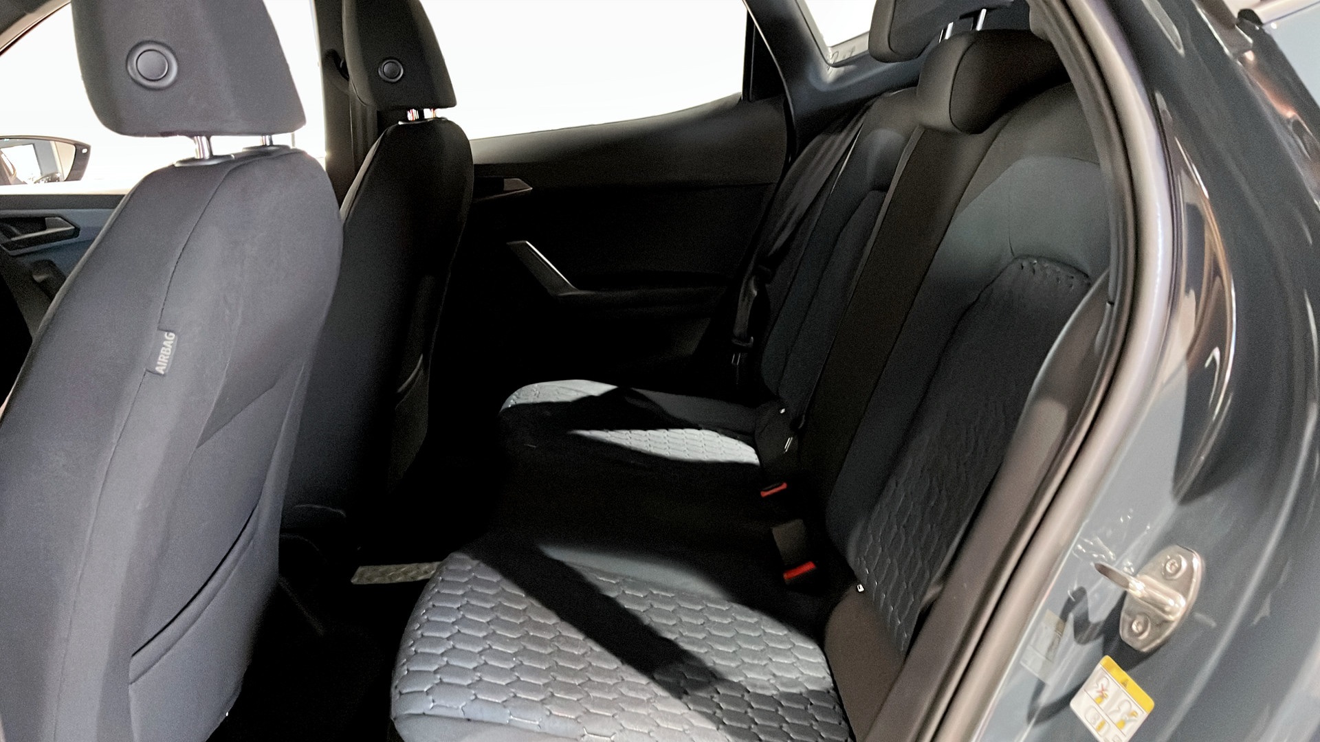 SEAT Arona RCW68U