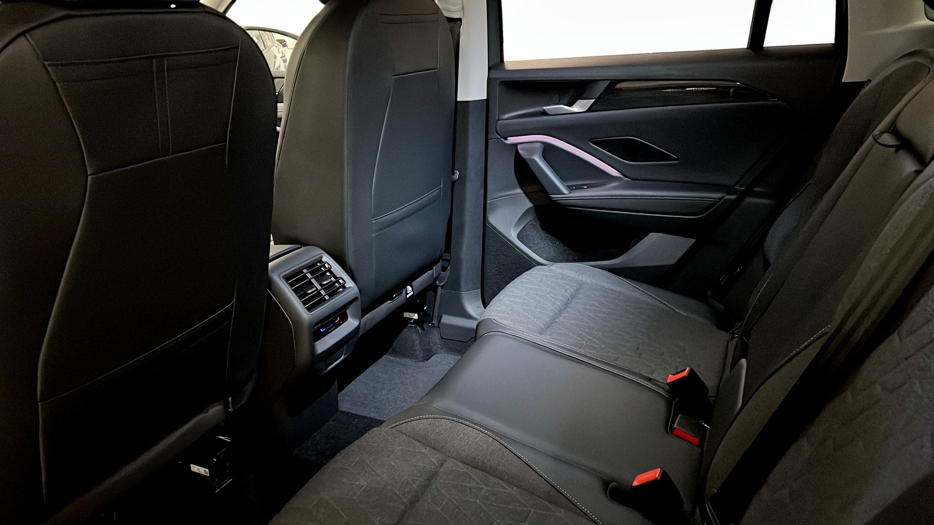 Volkswagen Tiguan RCX31G