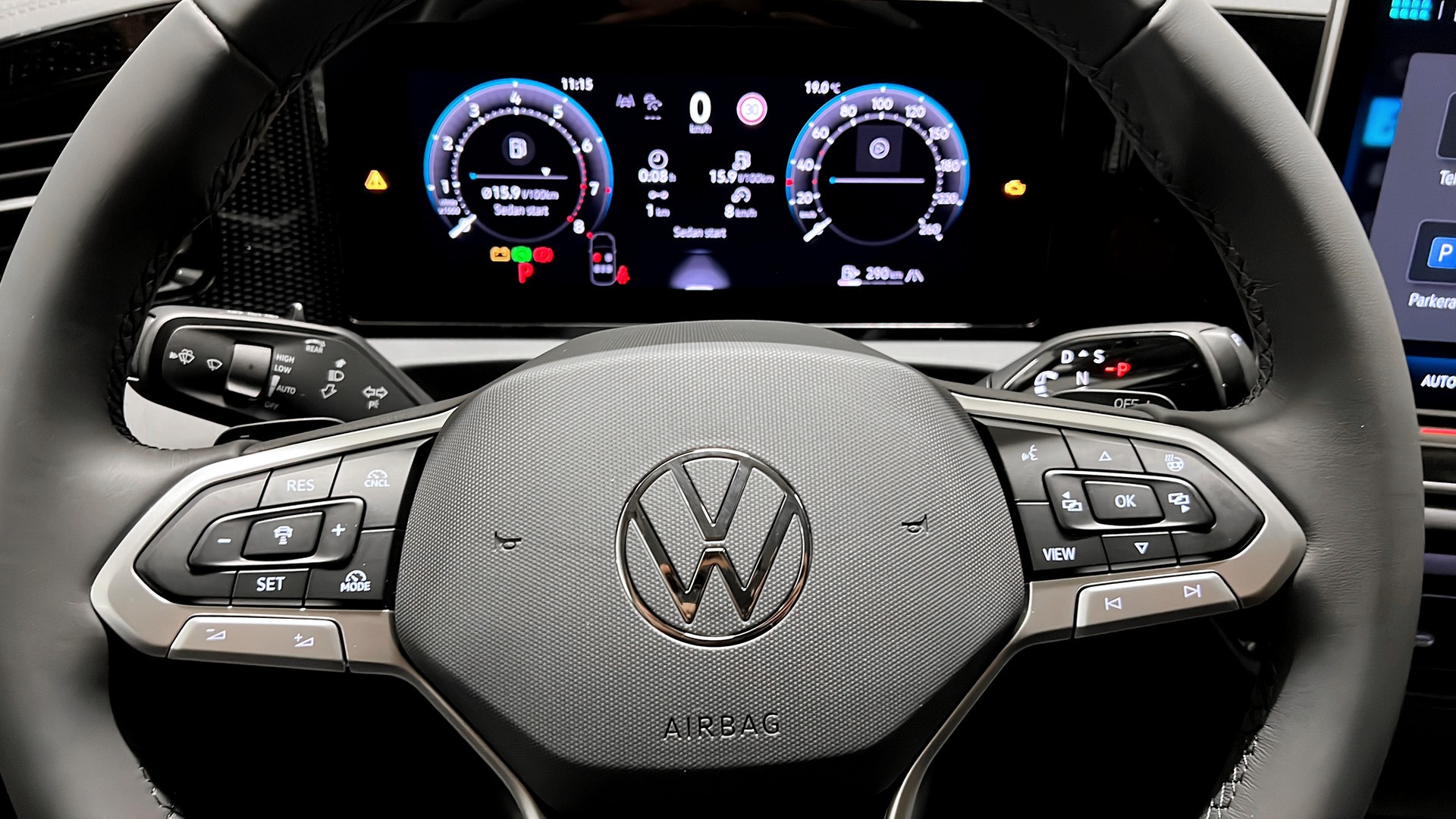 Volkswagen Tiguan RCX31G