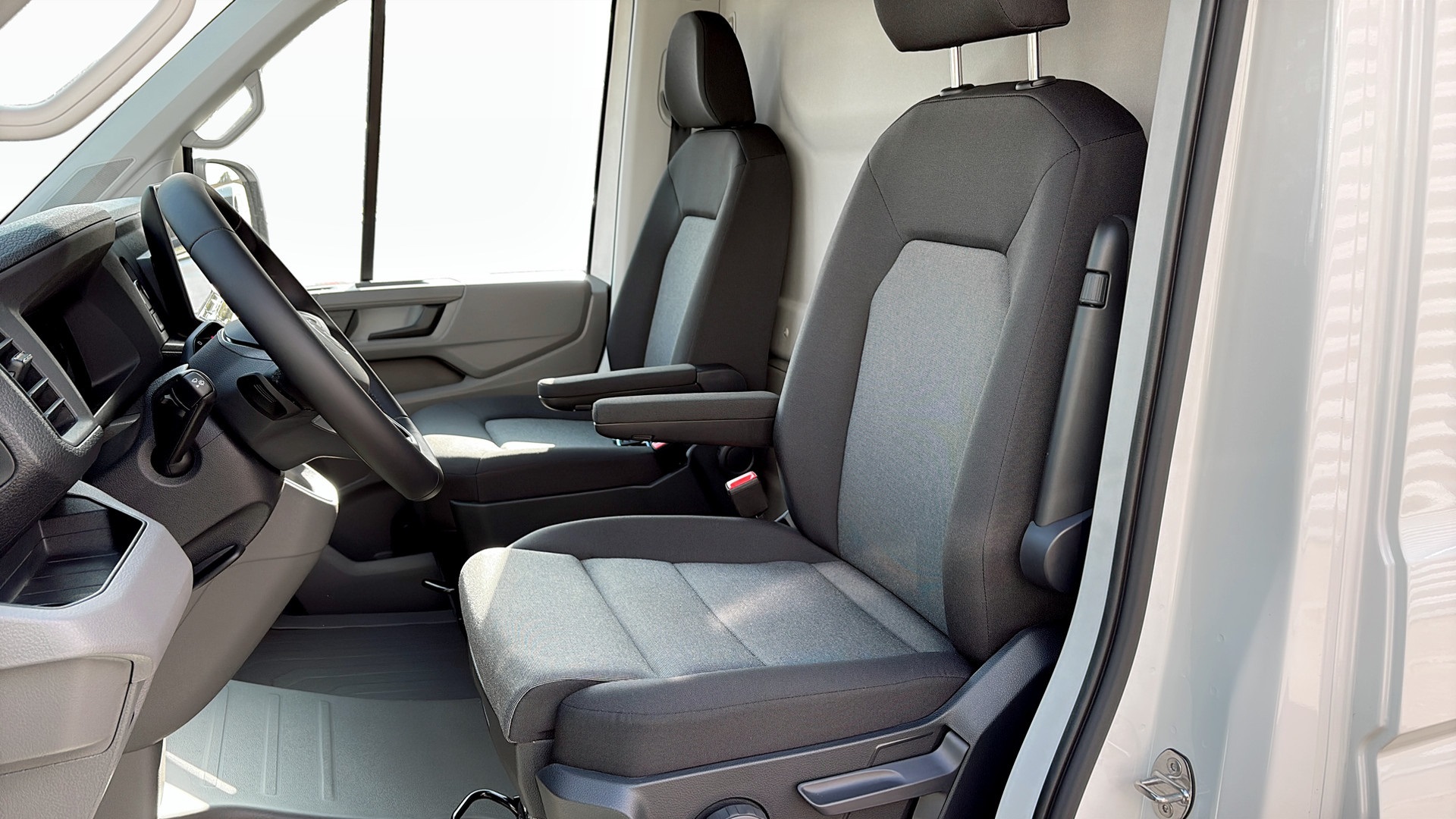 Volkswagen Crafter Skåp kort hjulbas RCX33A