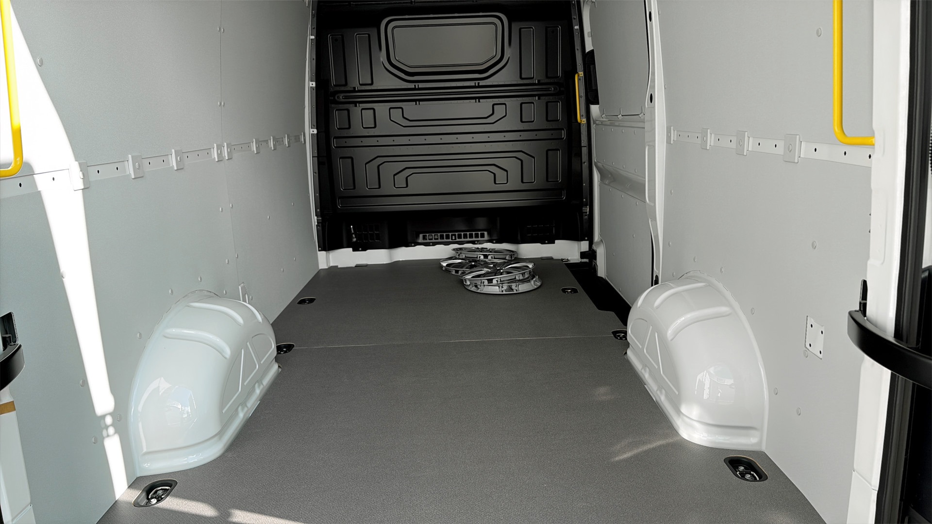 Volkswagen Crafter Skåp kort hjulbas RCX33A