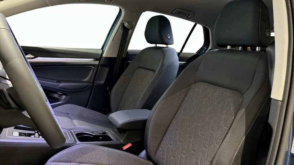 Volkswagen Golf RCX58J
