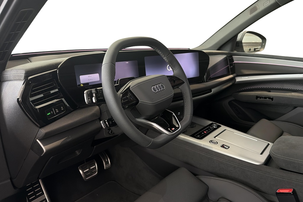 Audi Q7 RCX59N