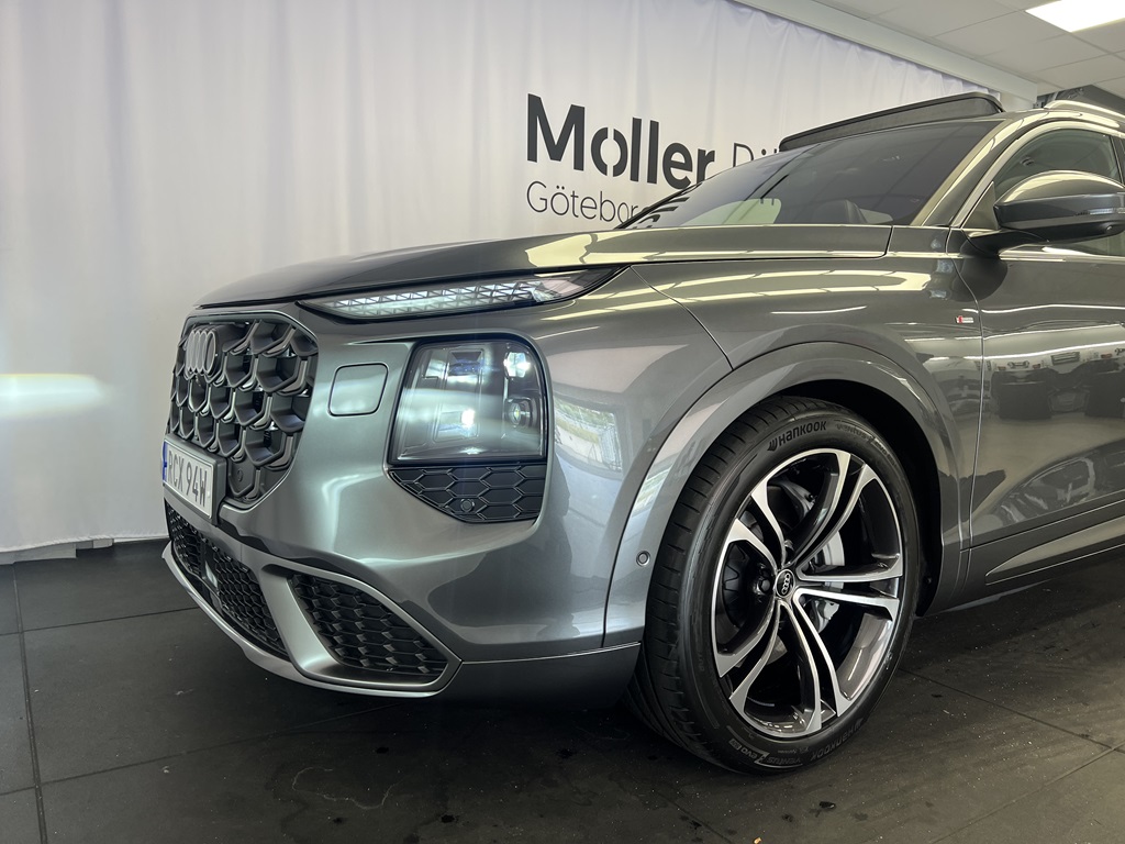 Audi Q7 RCX94W