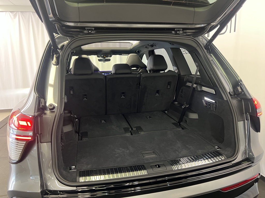 Audi Q7 RCX94W