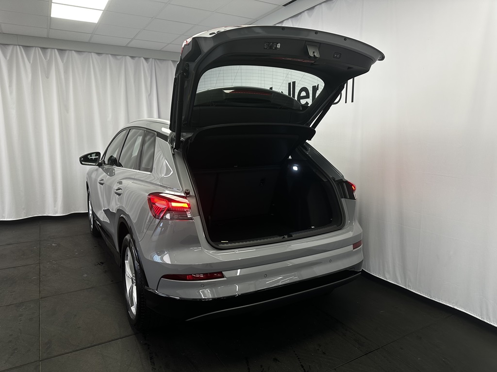 Audi Q4 e-tron RCX99M