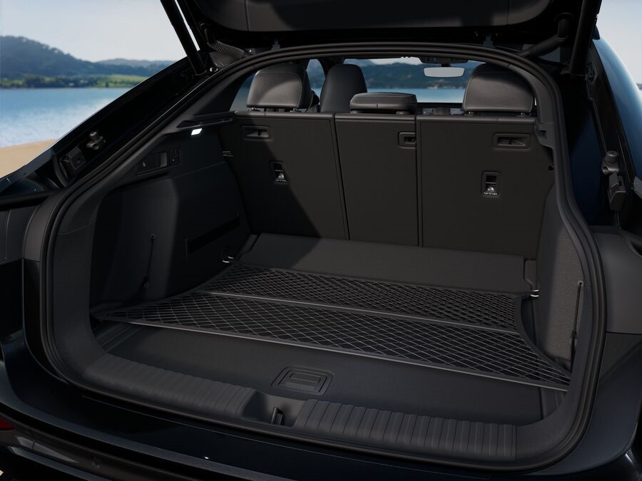 Audi Q6 e-tron RCY26H
