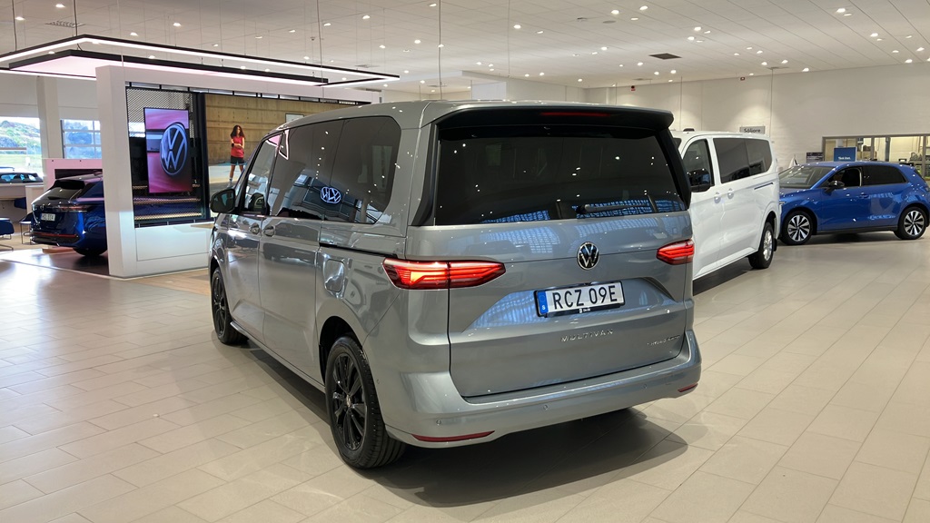 Volkswagen T7 Multivan RCZ09E