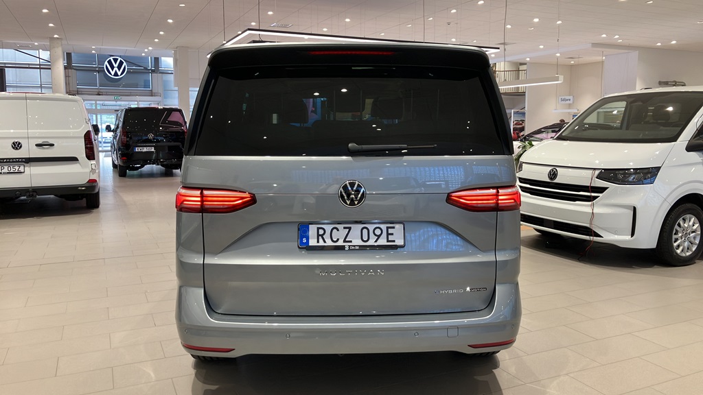 Volkswagen T7 Multivan RCZ09E