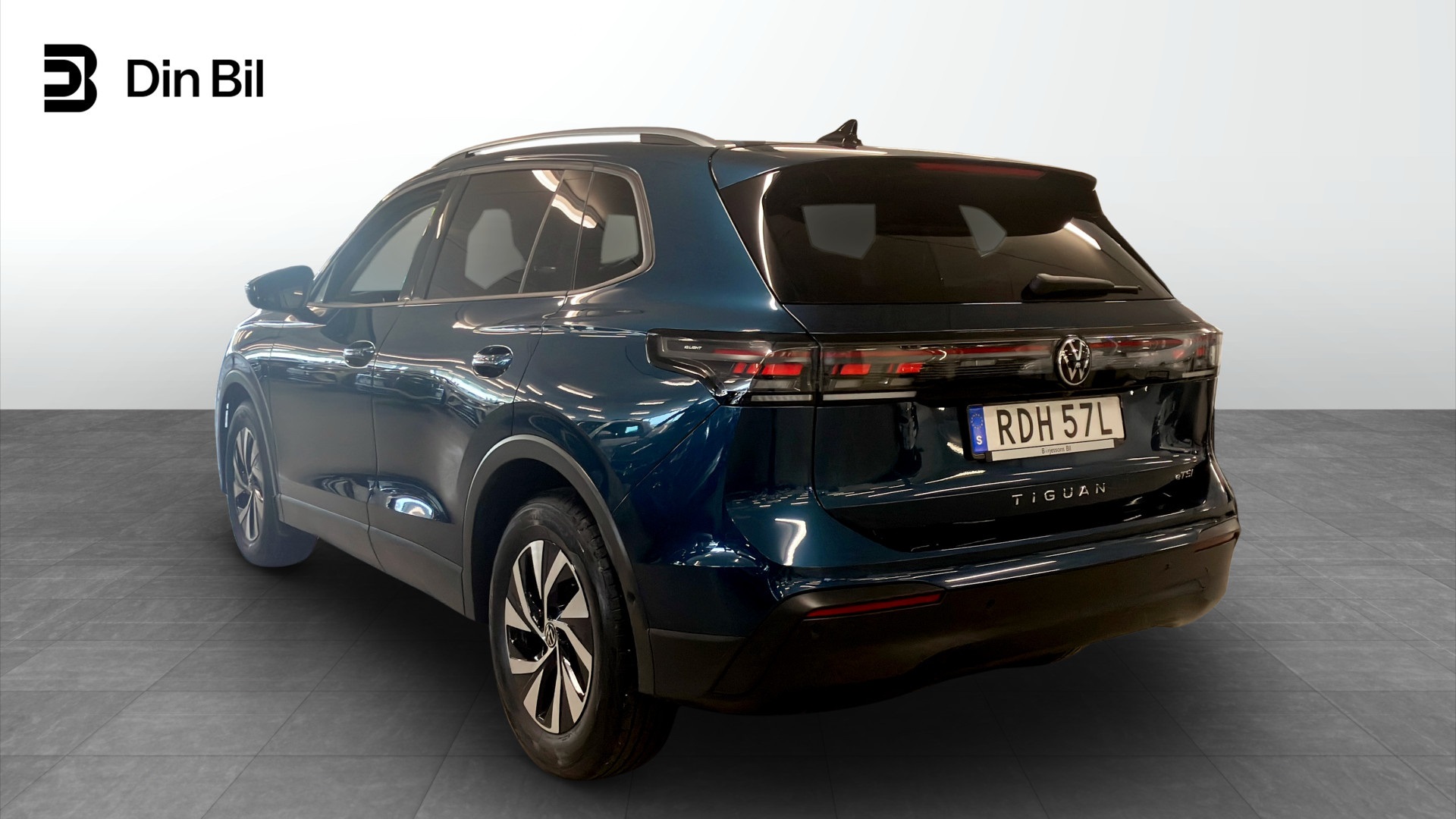 Volkswagen Tiguan RDH57L