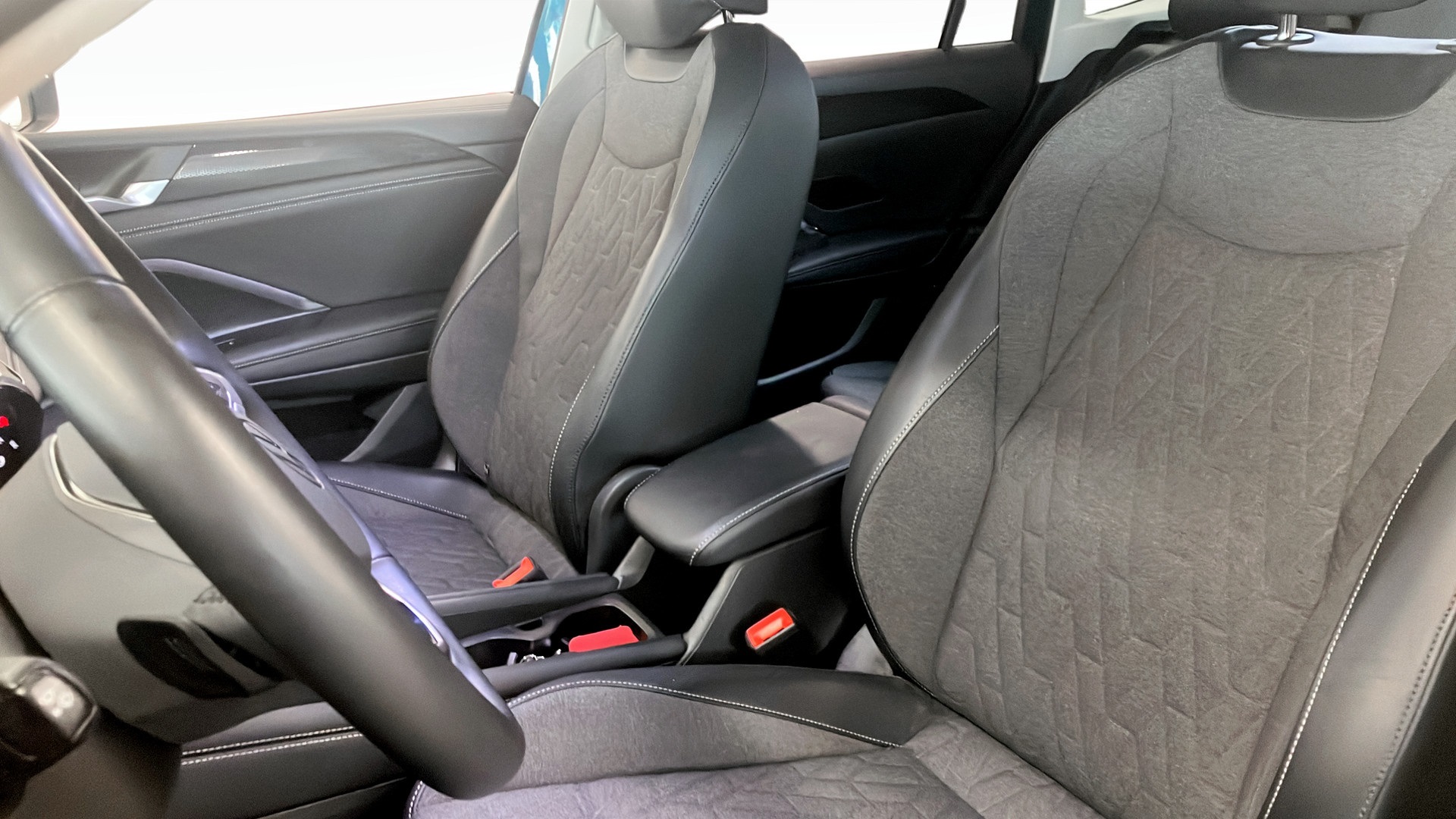 Volkswagen Tiguan RDH57L