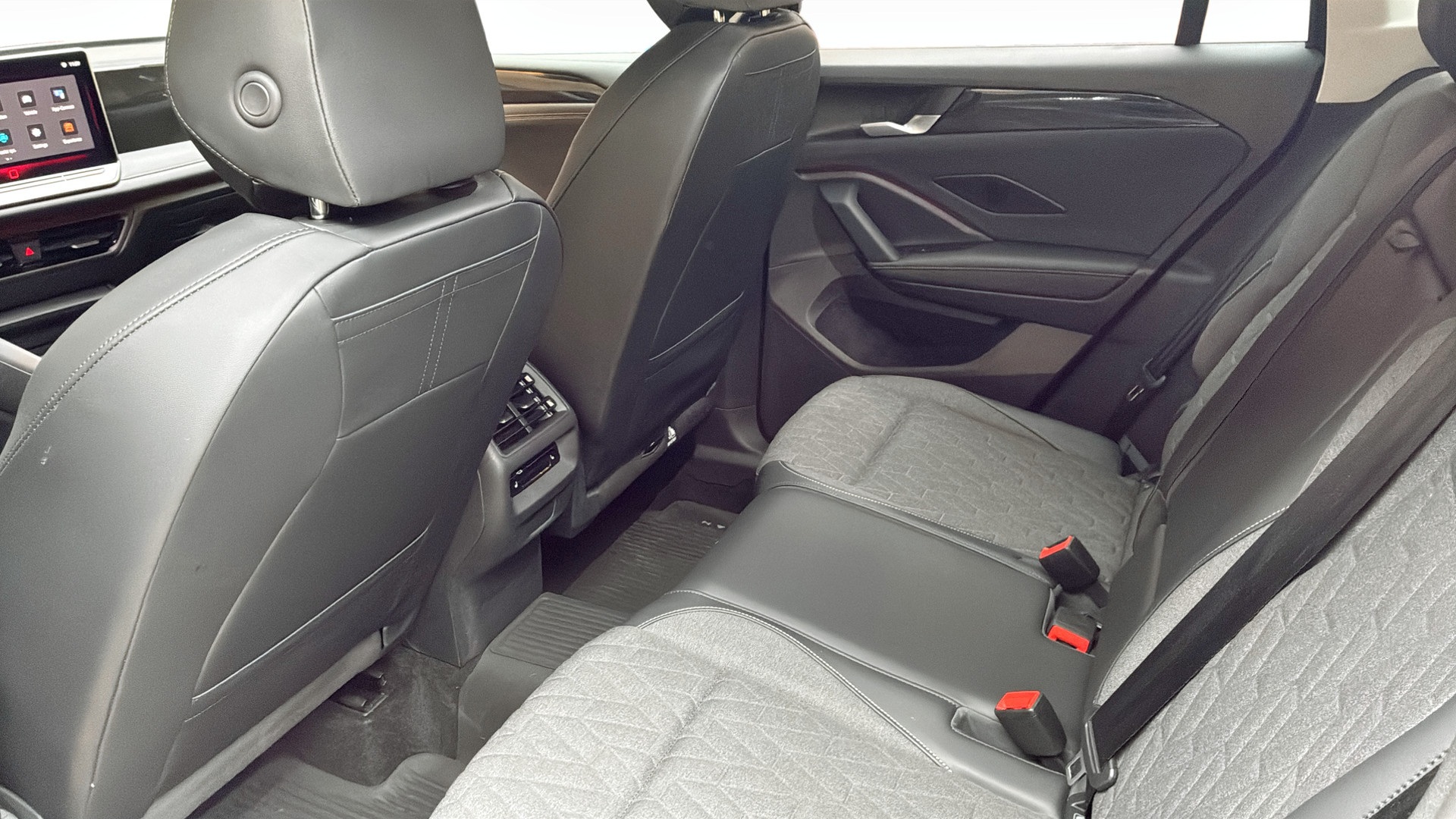 Volkswagen Tiguan RDL94C