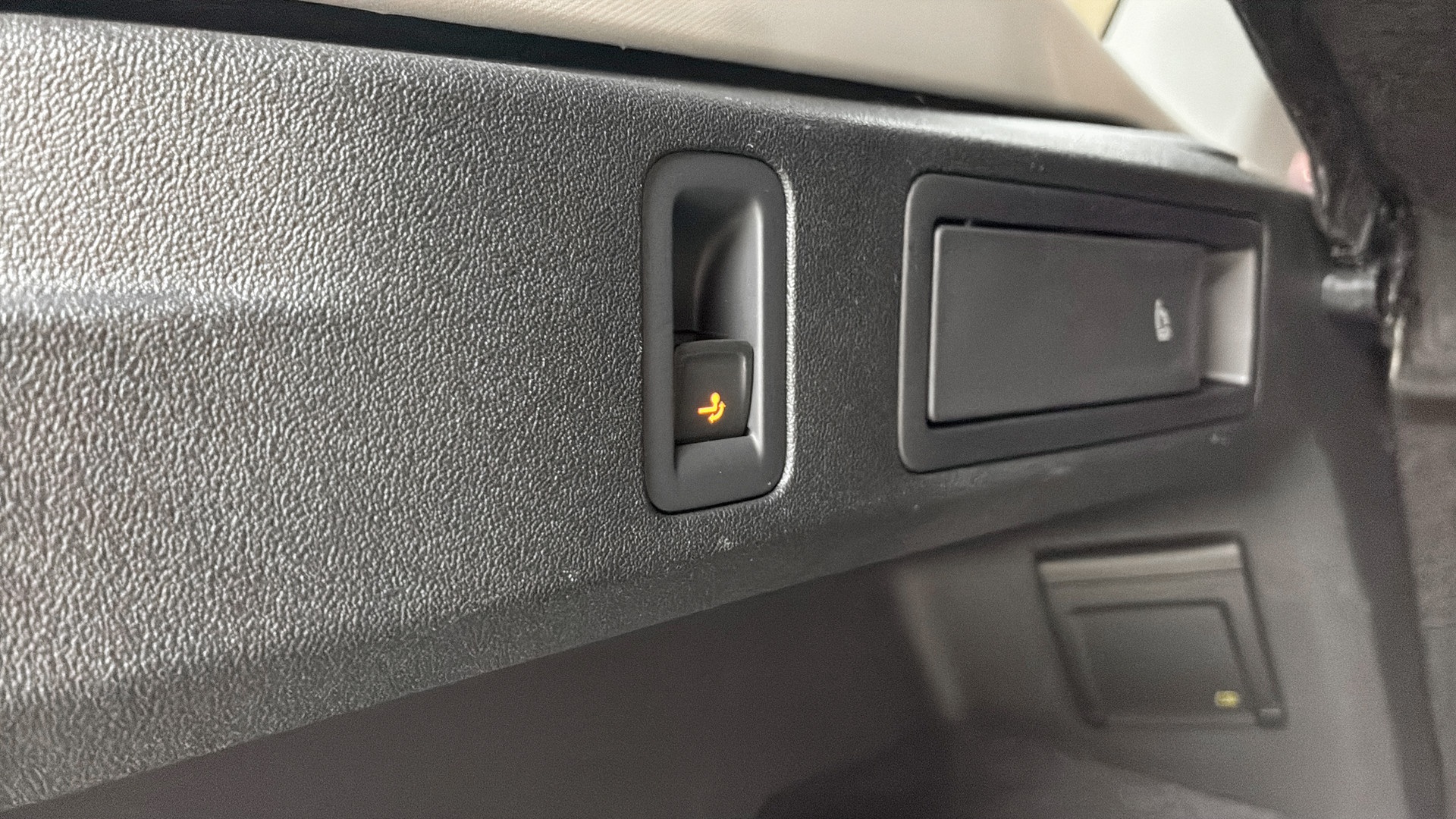 Volkswagen Tiguan RDL94C