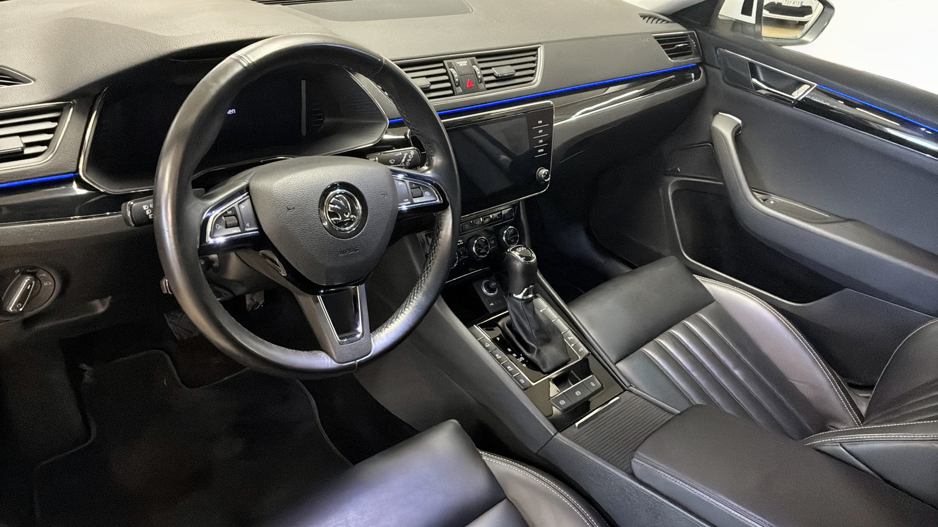 Skoda Superb Combi REL15M