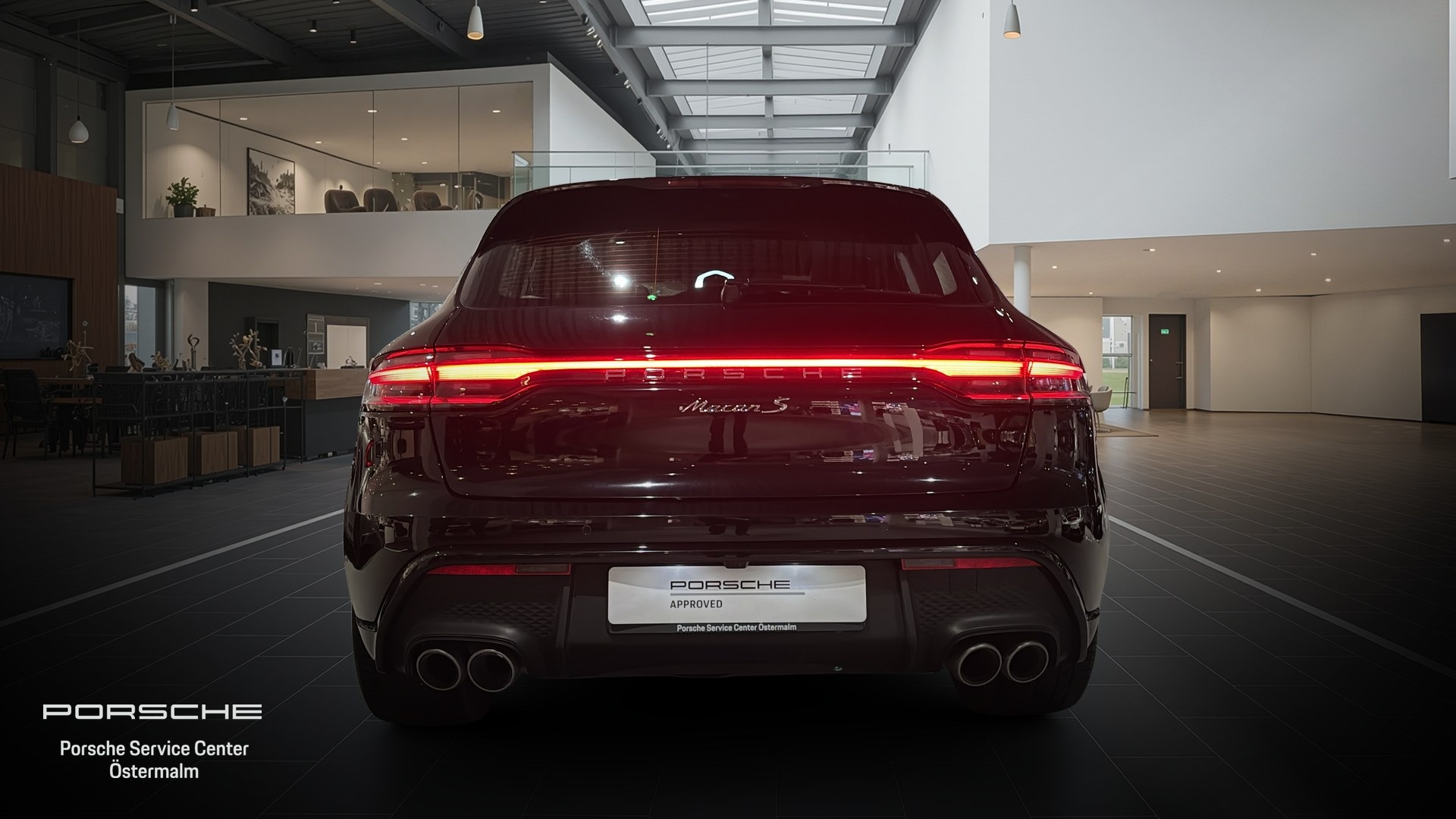 Porsche Macan RER02B