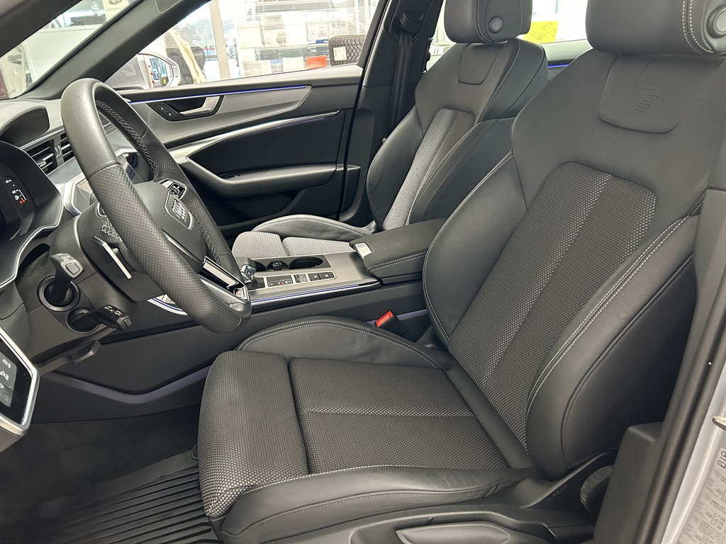 Audi A6 Avant RFF93A