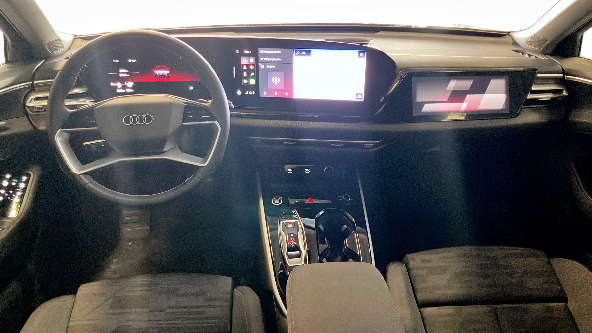 Audi A6 Avant RFG78G