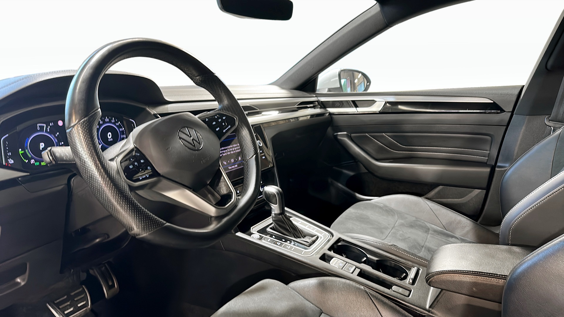 Volkswagen Arteon Shooting Brake RFH26L