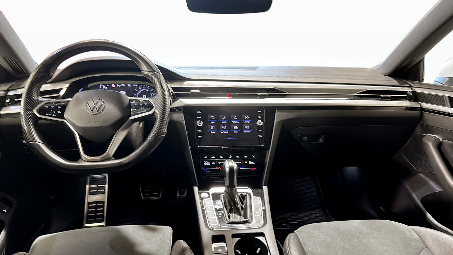 Volkswagen Arteon Shooting Brake RFH26L