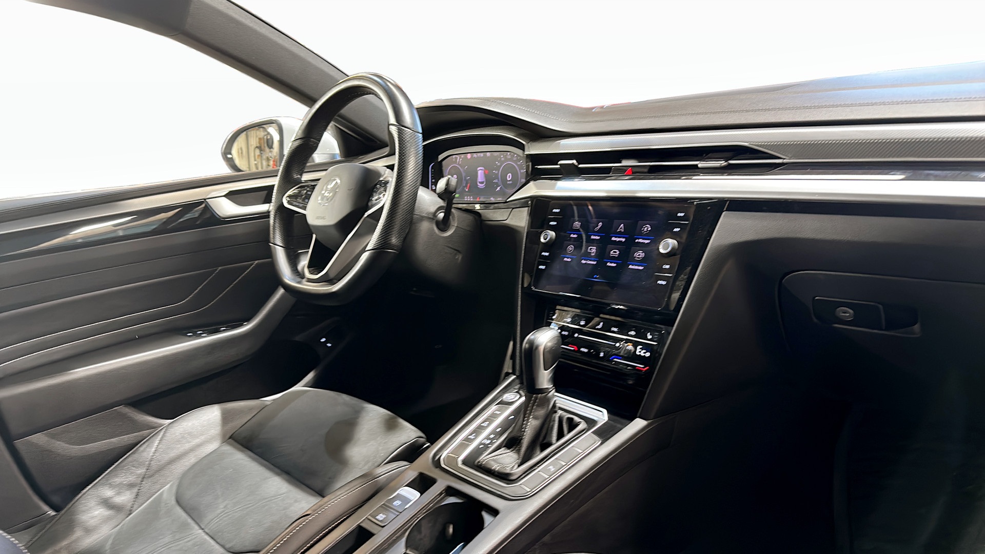 Volkswagen Arteon Shooting Brake RFH26L