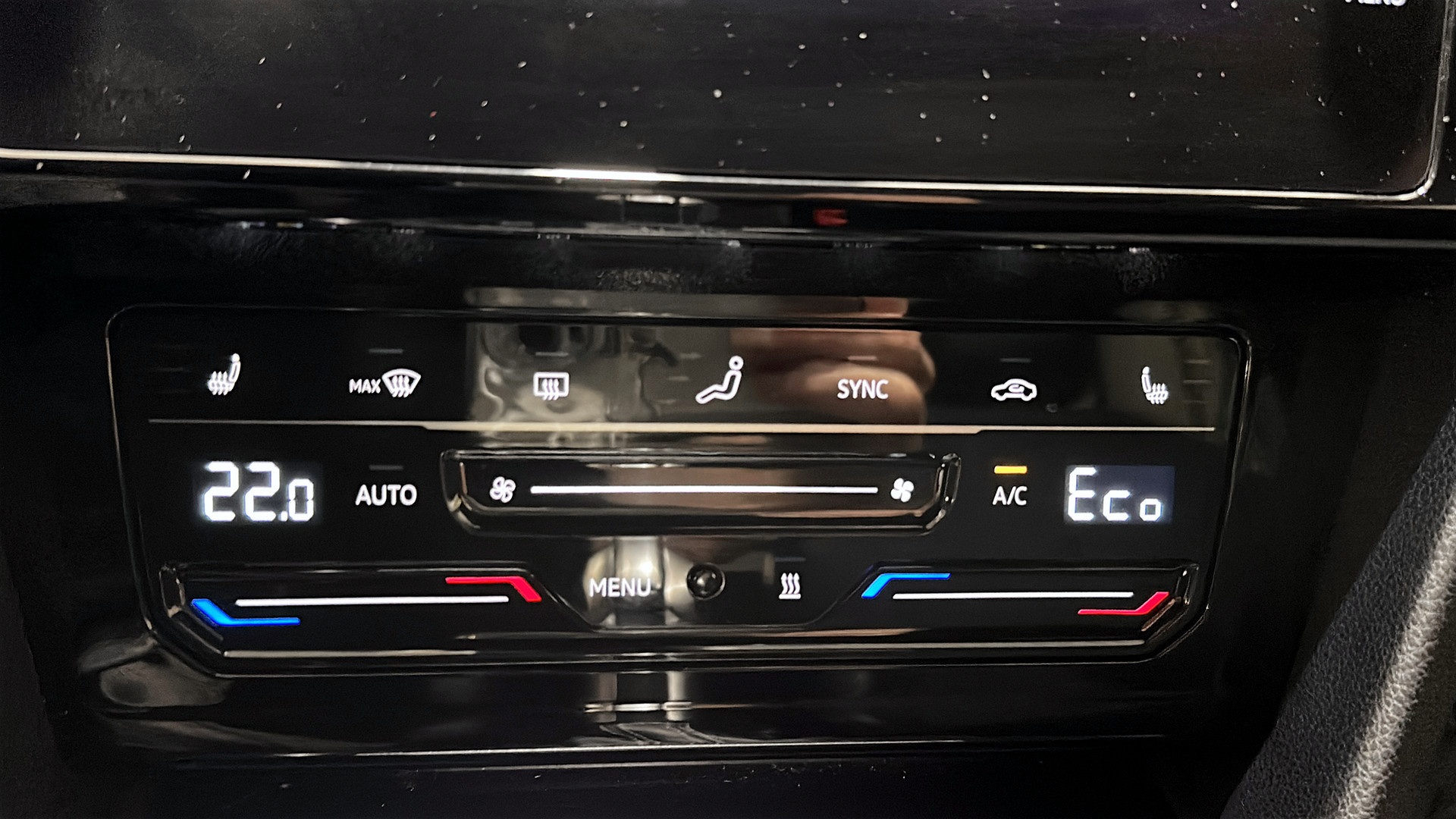 Volkswagen Arteon Shooting Brake RFH26L
