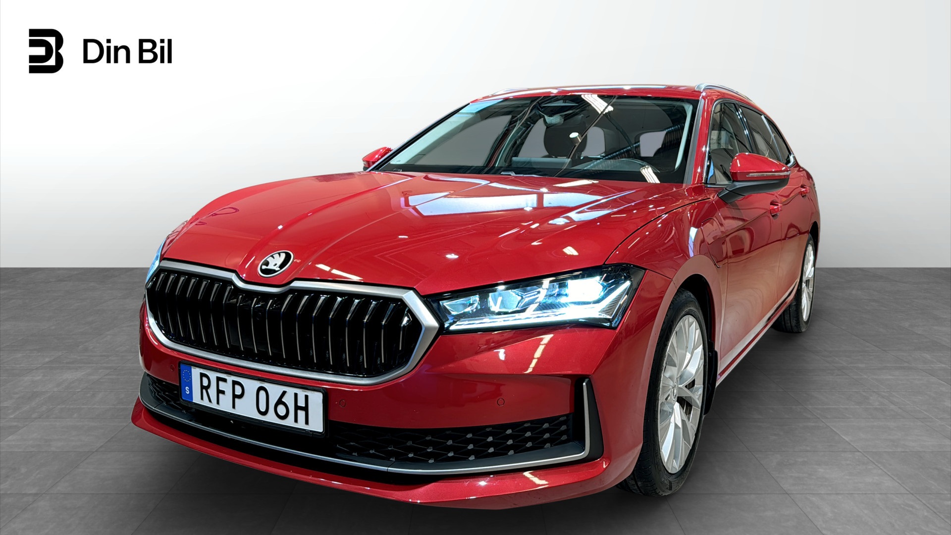 Skoda Superb Combi RFP06H
