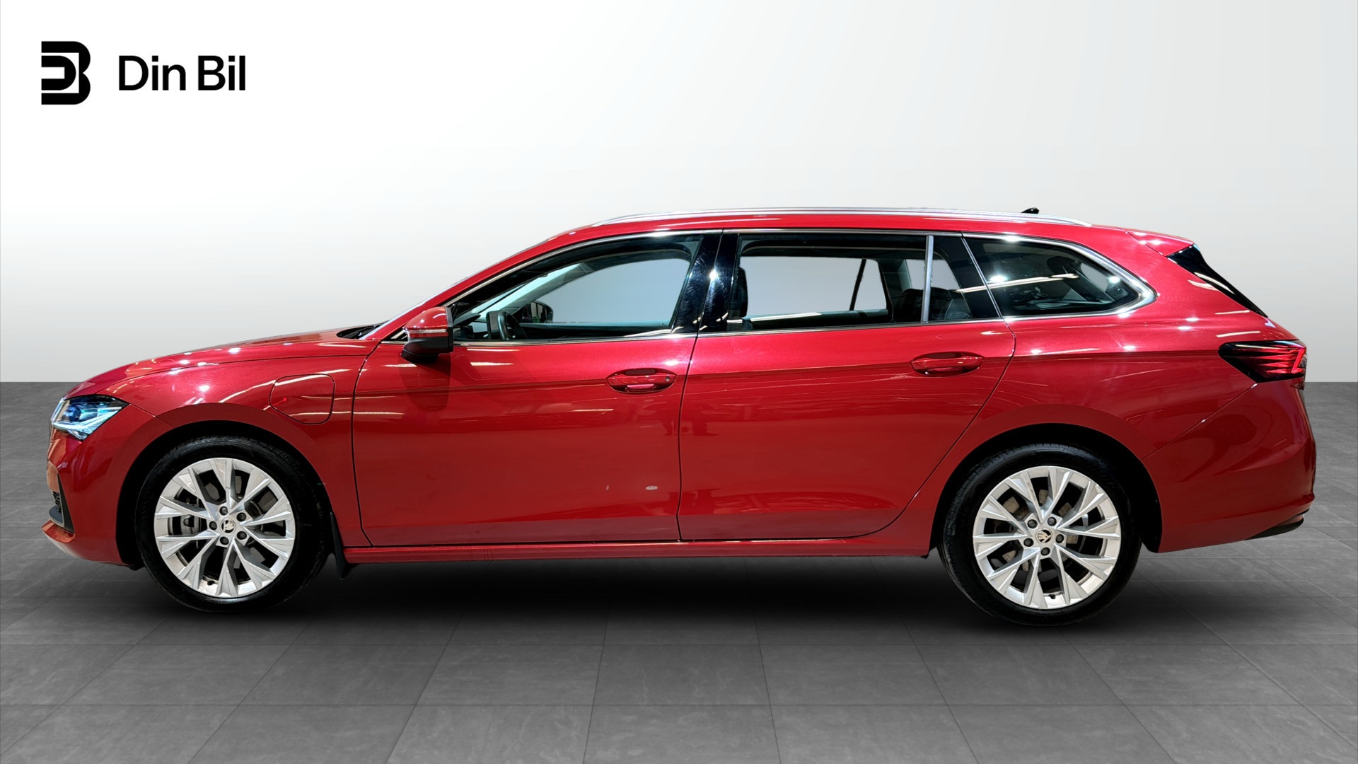 Skoda Superb Combi RFP06H