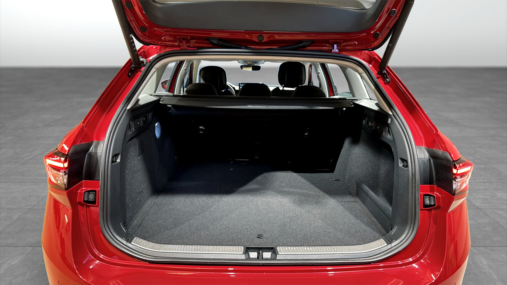 Skoda Superb Combi RFP06H