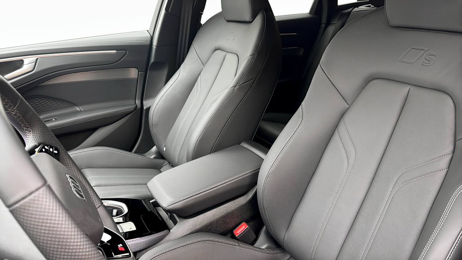 Audi A6 Avant RFP57S