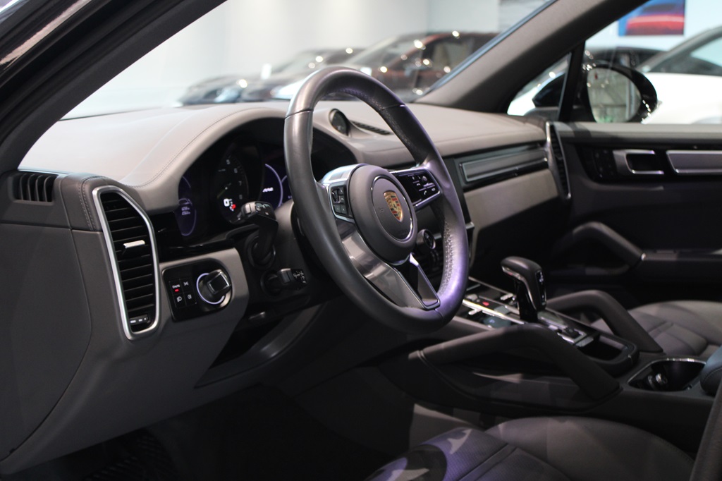 Porsche Cayenne RFU47B
