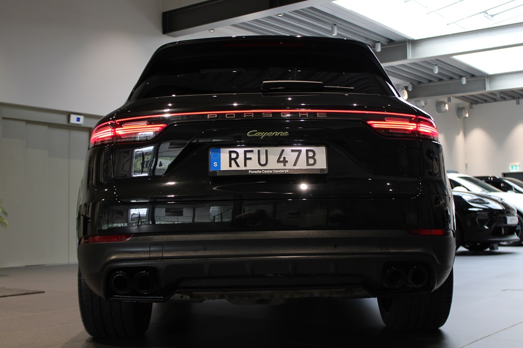 Porsche Cayenne RFU47B