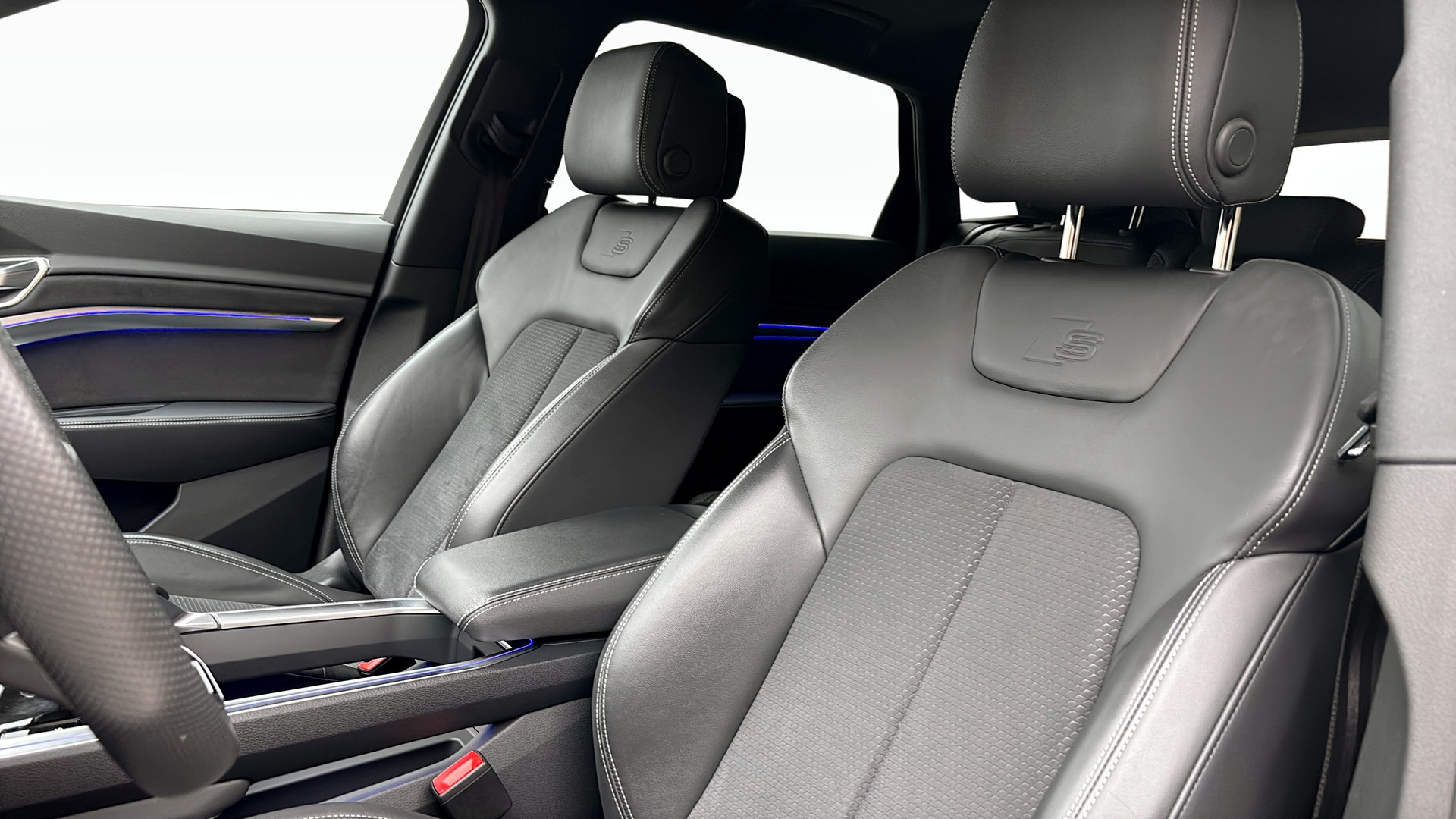 Audi Q8 e-tron RFX57C