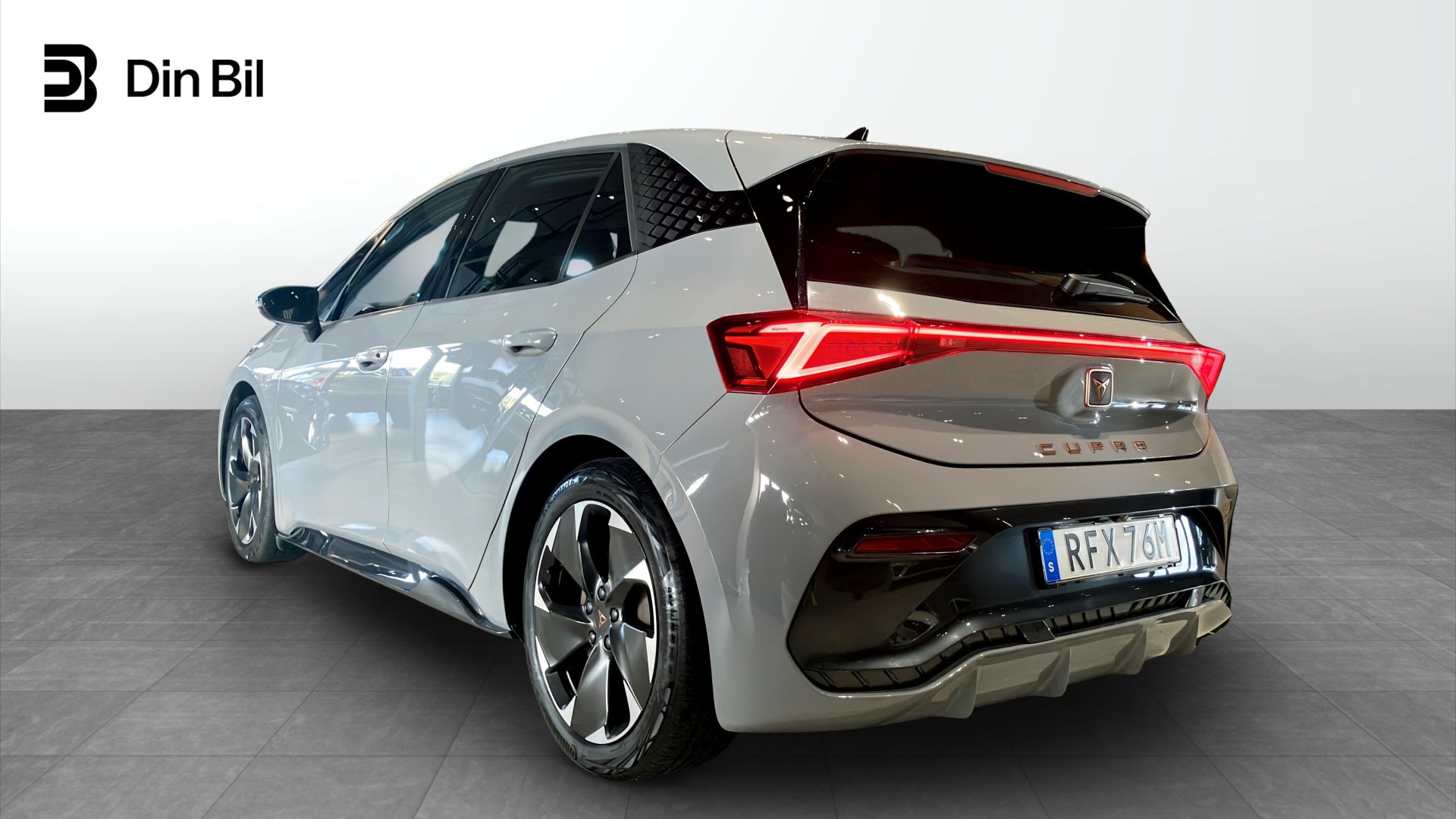 CUPRA Born RFX76M