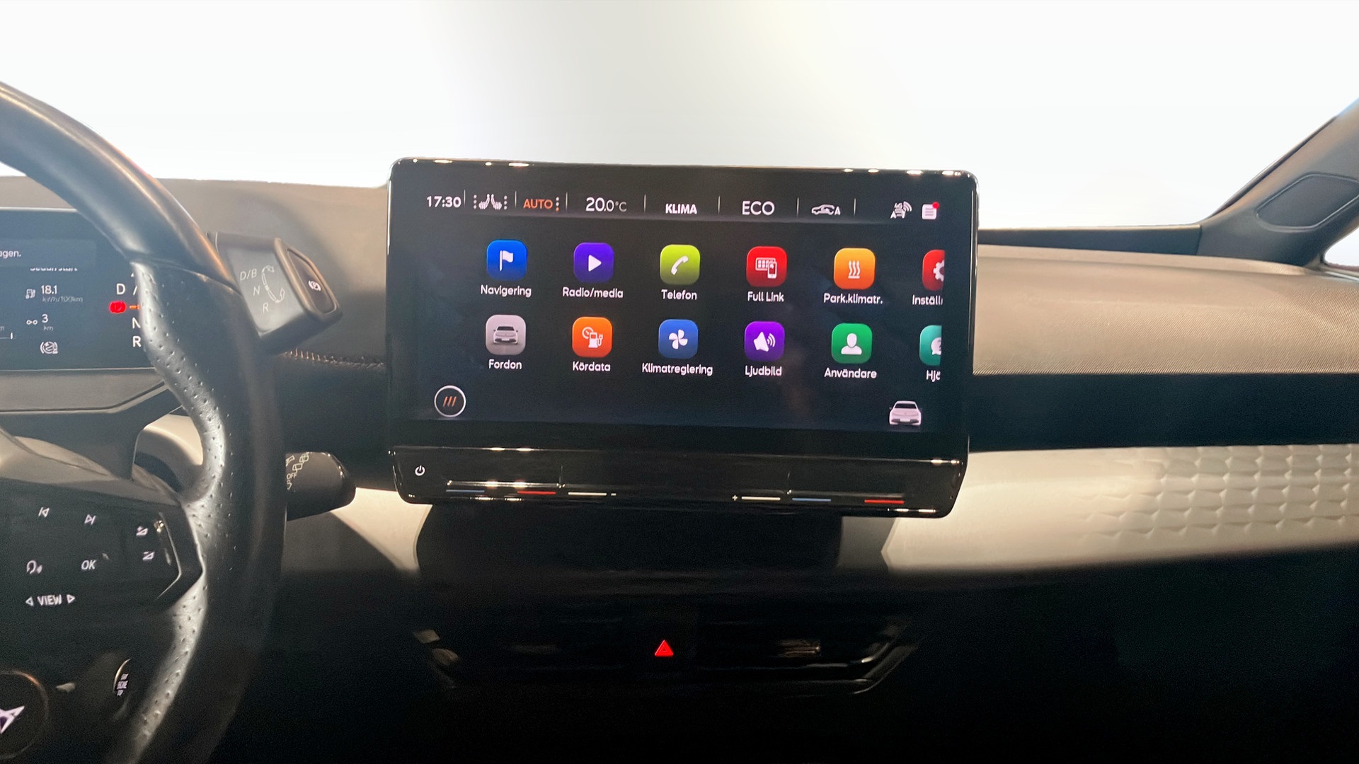 CUPRA Born RFX76M