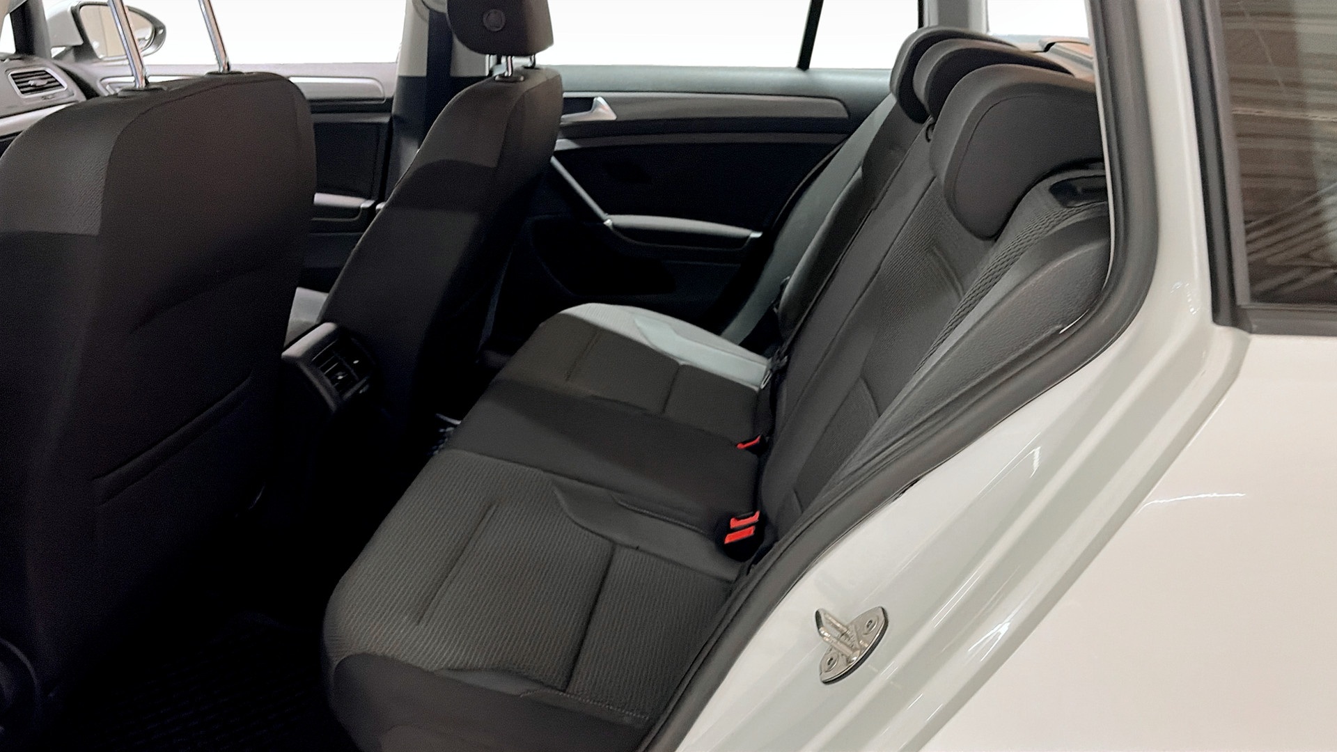 Volkswagen Golf RGF822