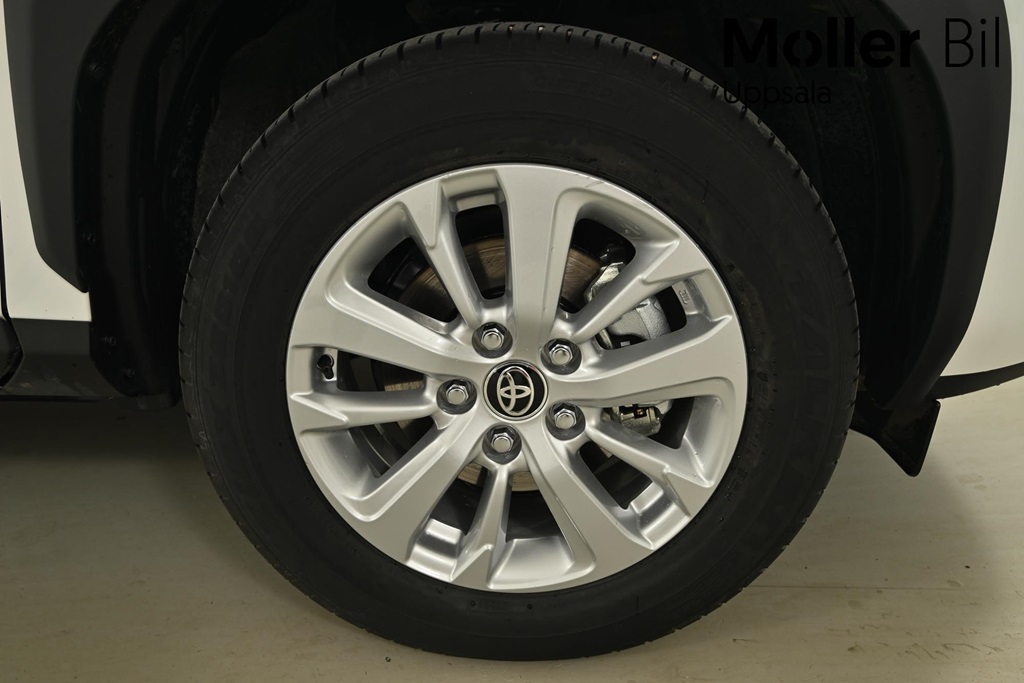 Toyota Yaris RGH95H