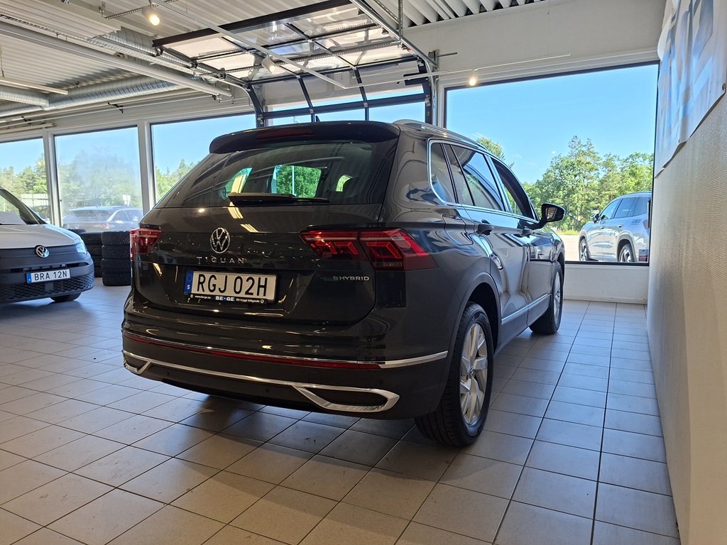 Volkswagen Tiguan RGJ02H