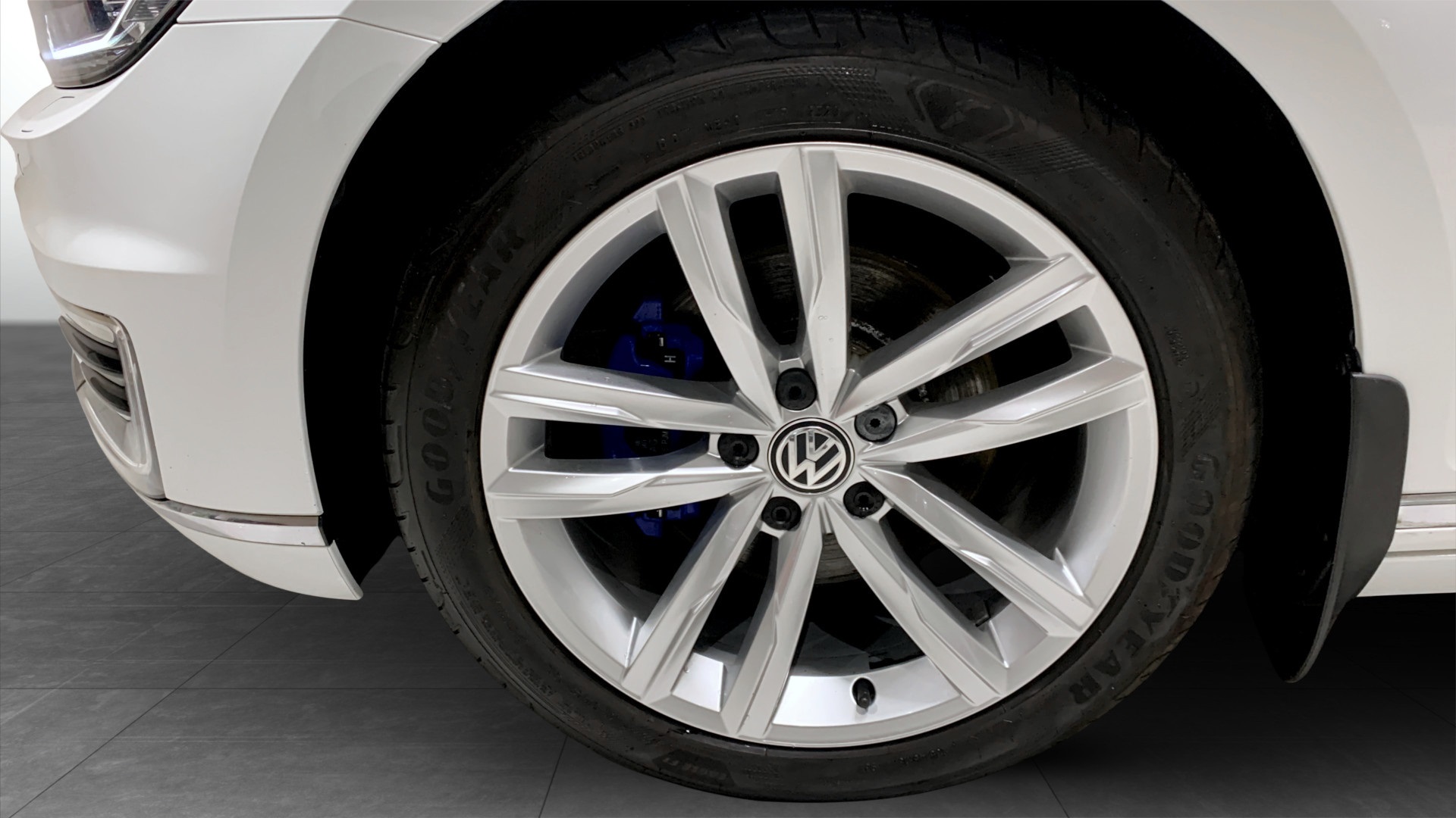 Volkswagen Passat Sportscombi RGS629