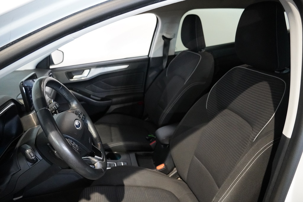 Ford Focus RGU44P