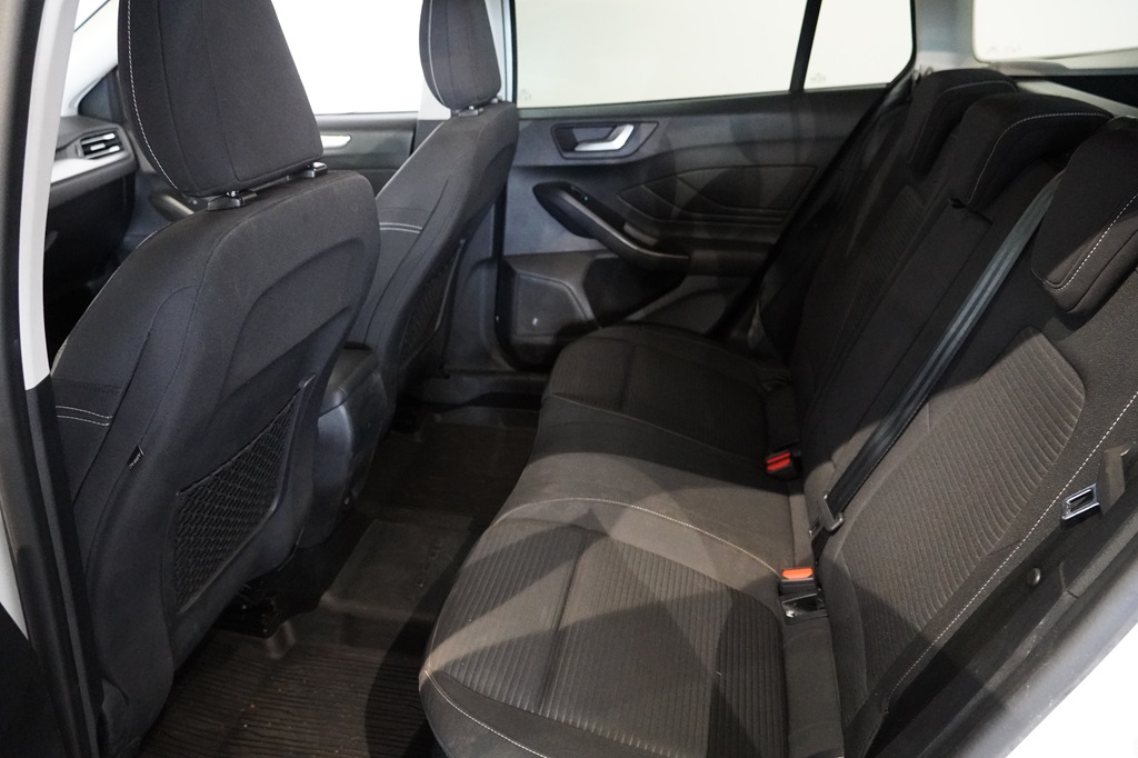 Ford Focus RGU44P