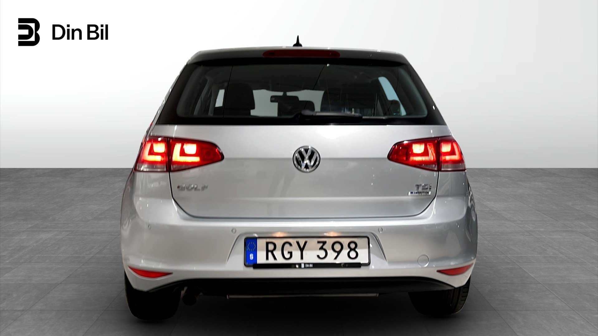 Volkswagen Golf RGY398