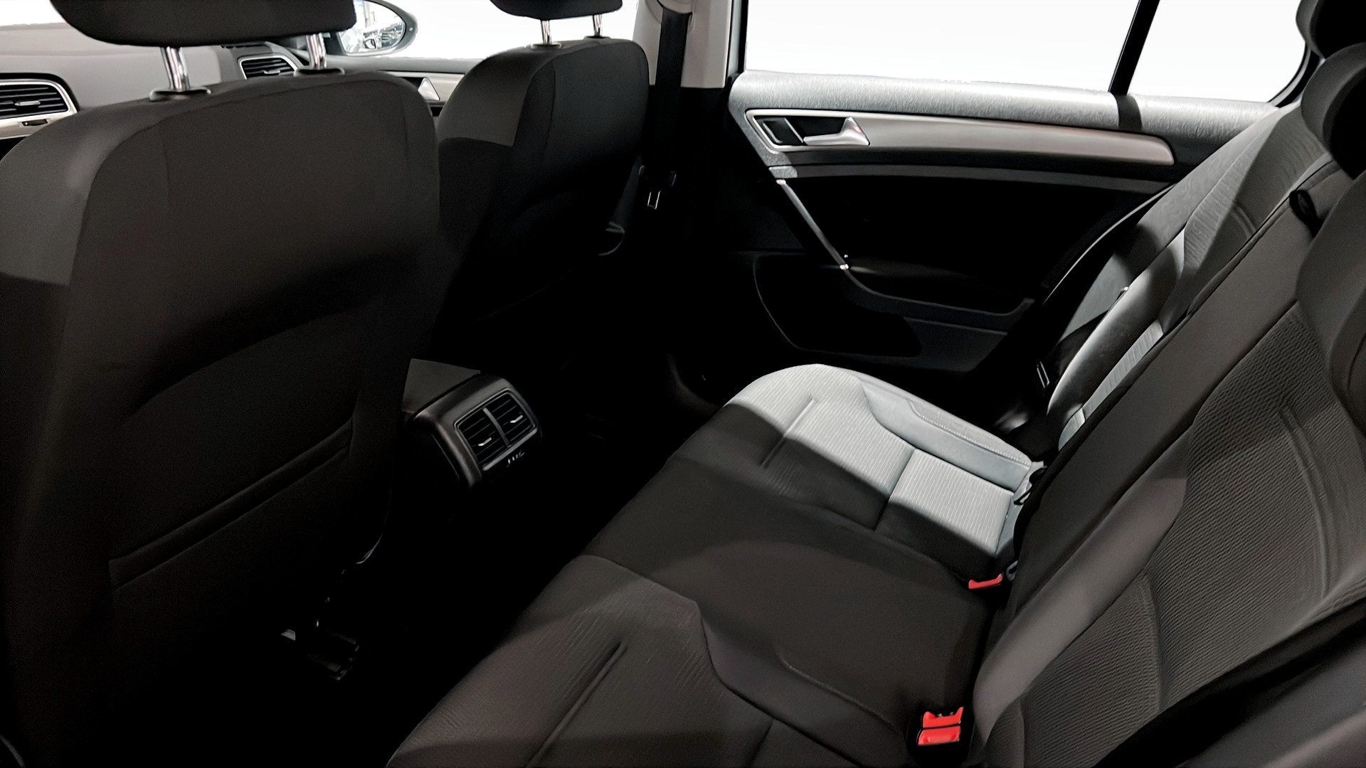 Volkswagen Golf RGY398