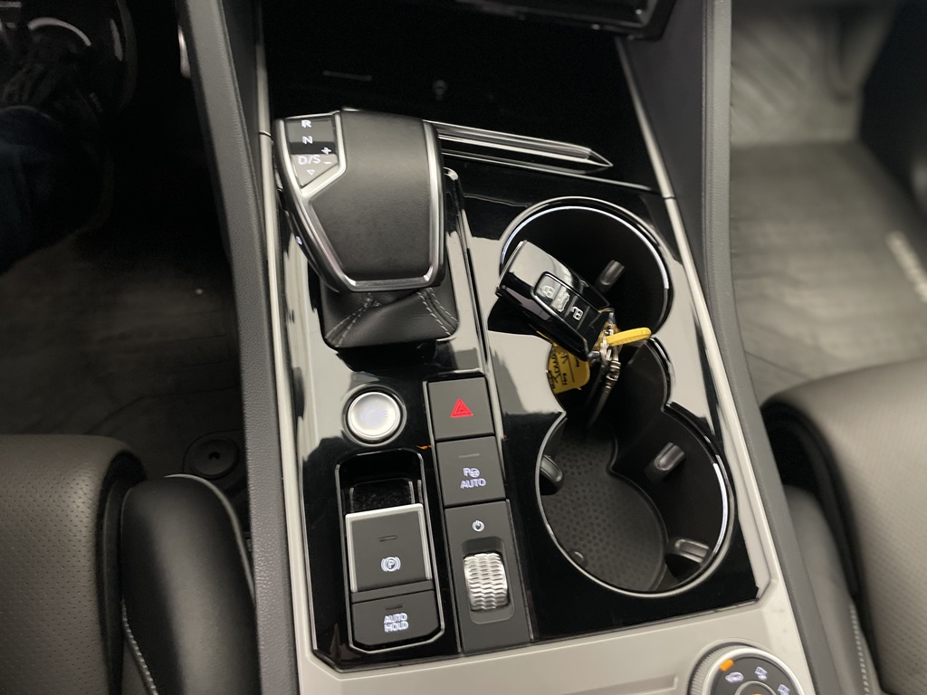 Volkswagen Touareg RHE16A