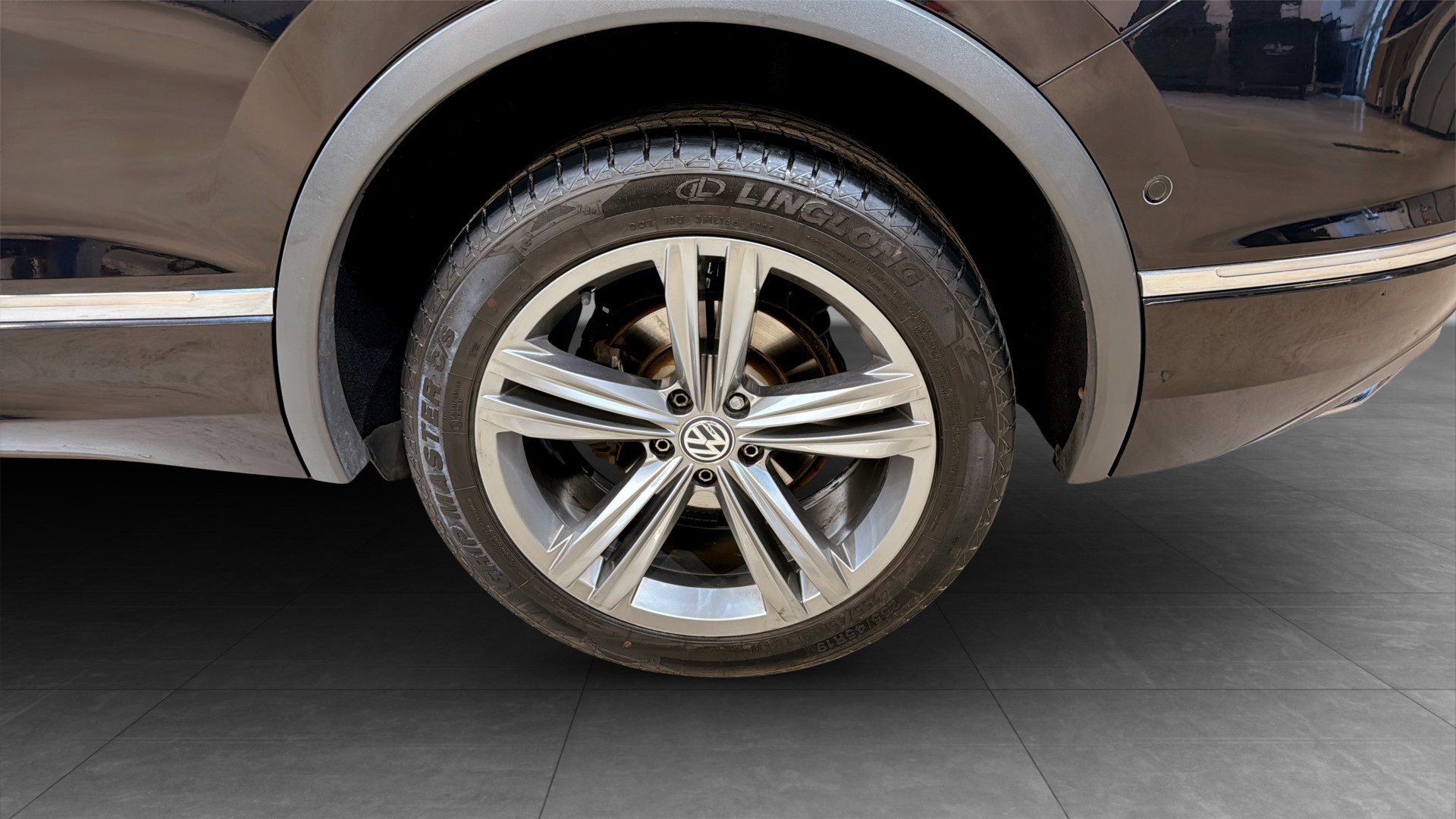 Volkswagen Tiguan Allspace RHH46J