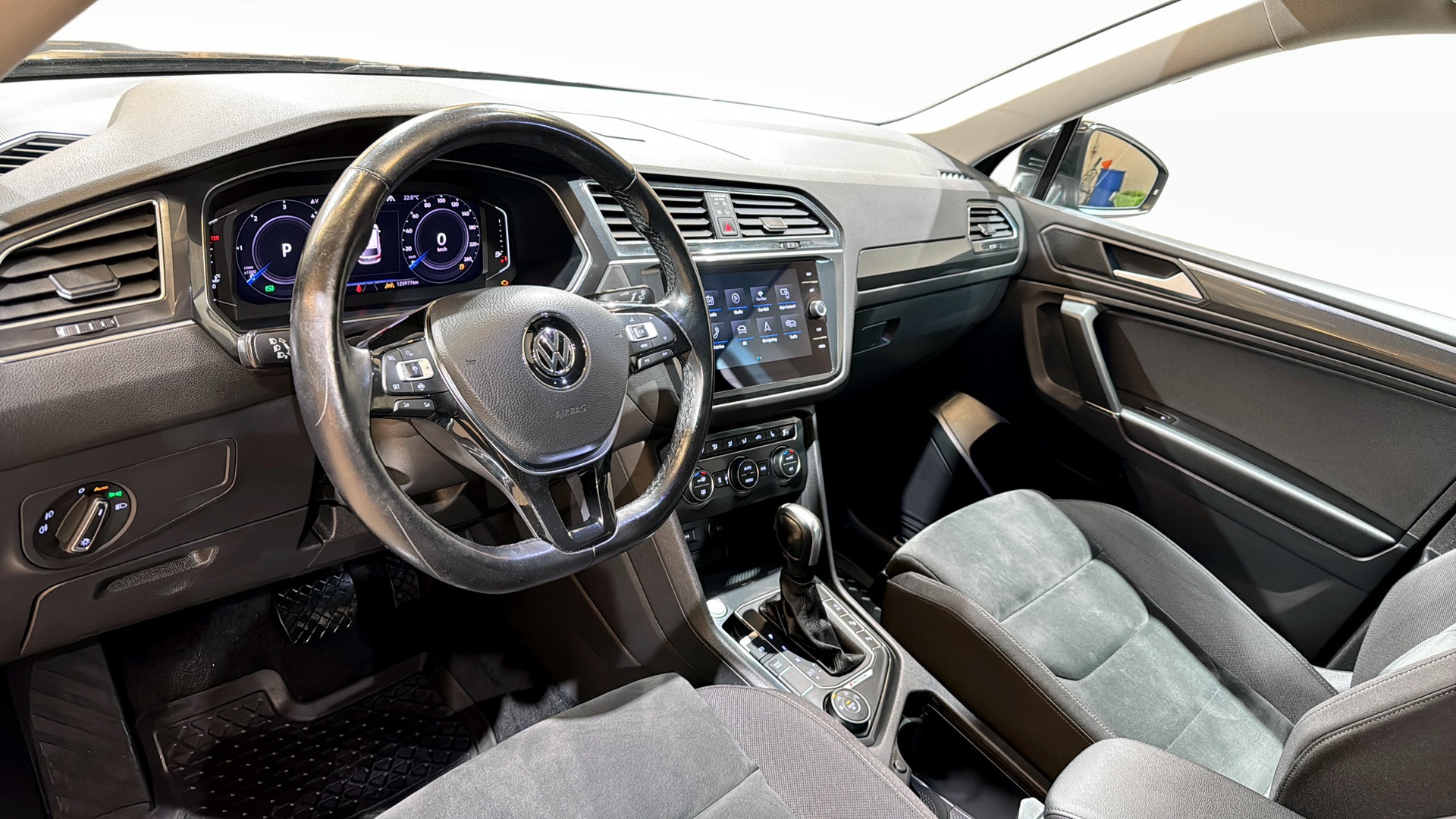 Volkswagen Tiguan Allspace RHH46J