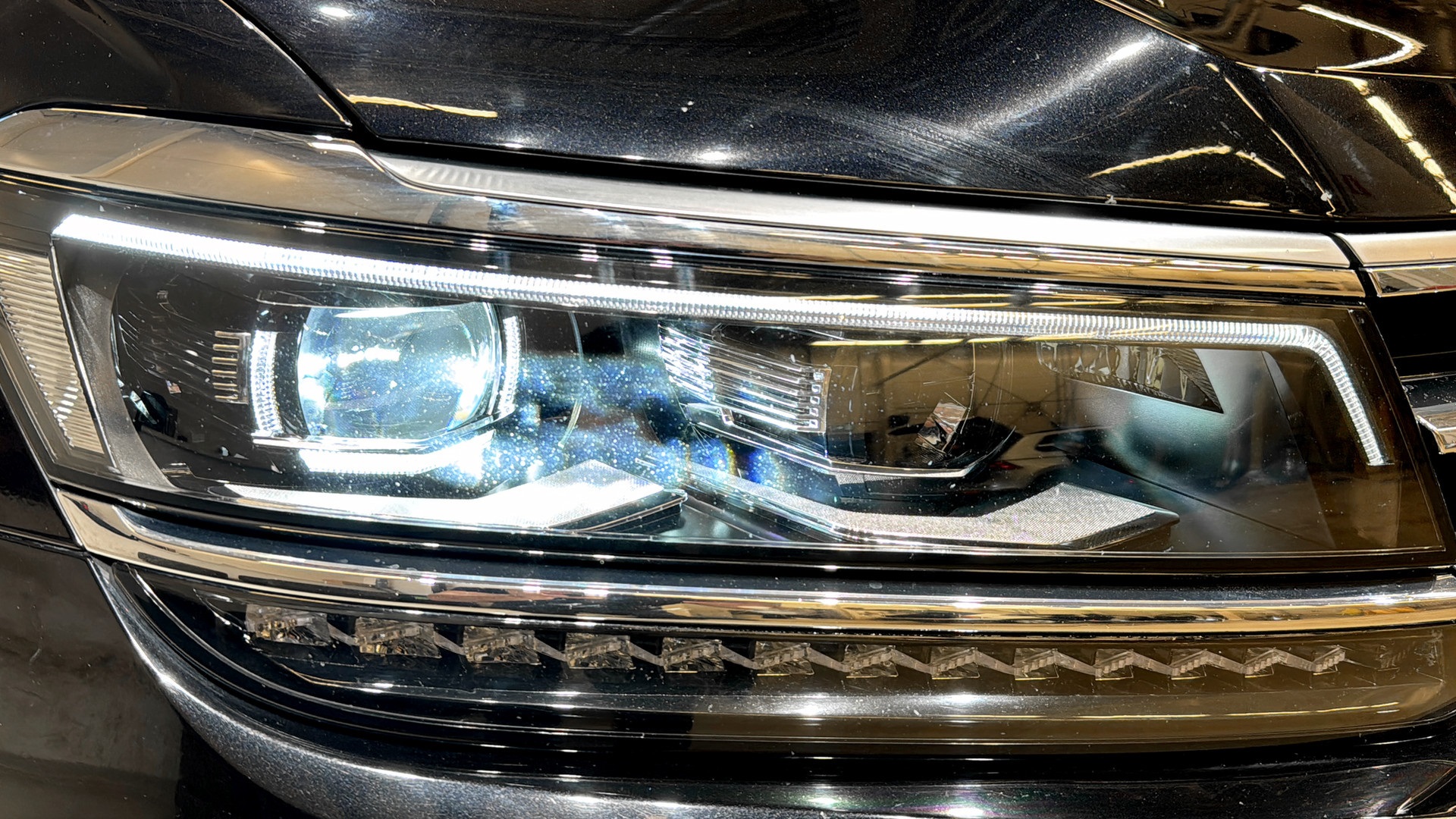 Volkswagen Tiguan Allspace RHH46J