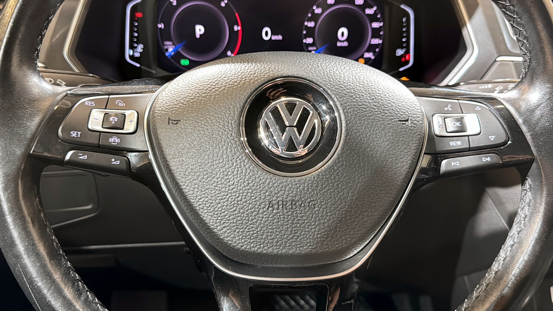 Volkswagen Tiguan Allspace RHH46J