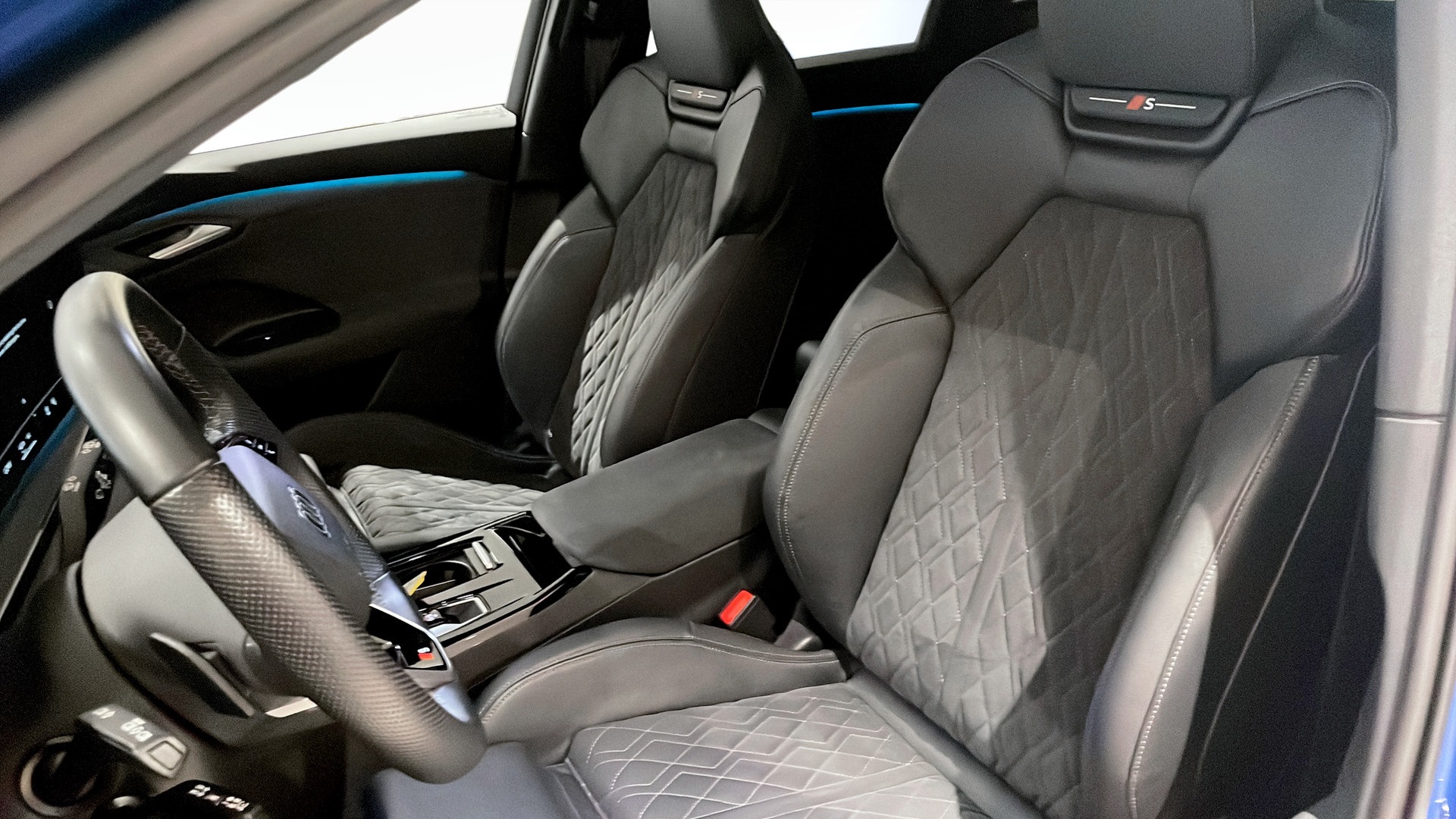 Audi Q6 e-tron RHH93S