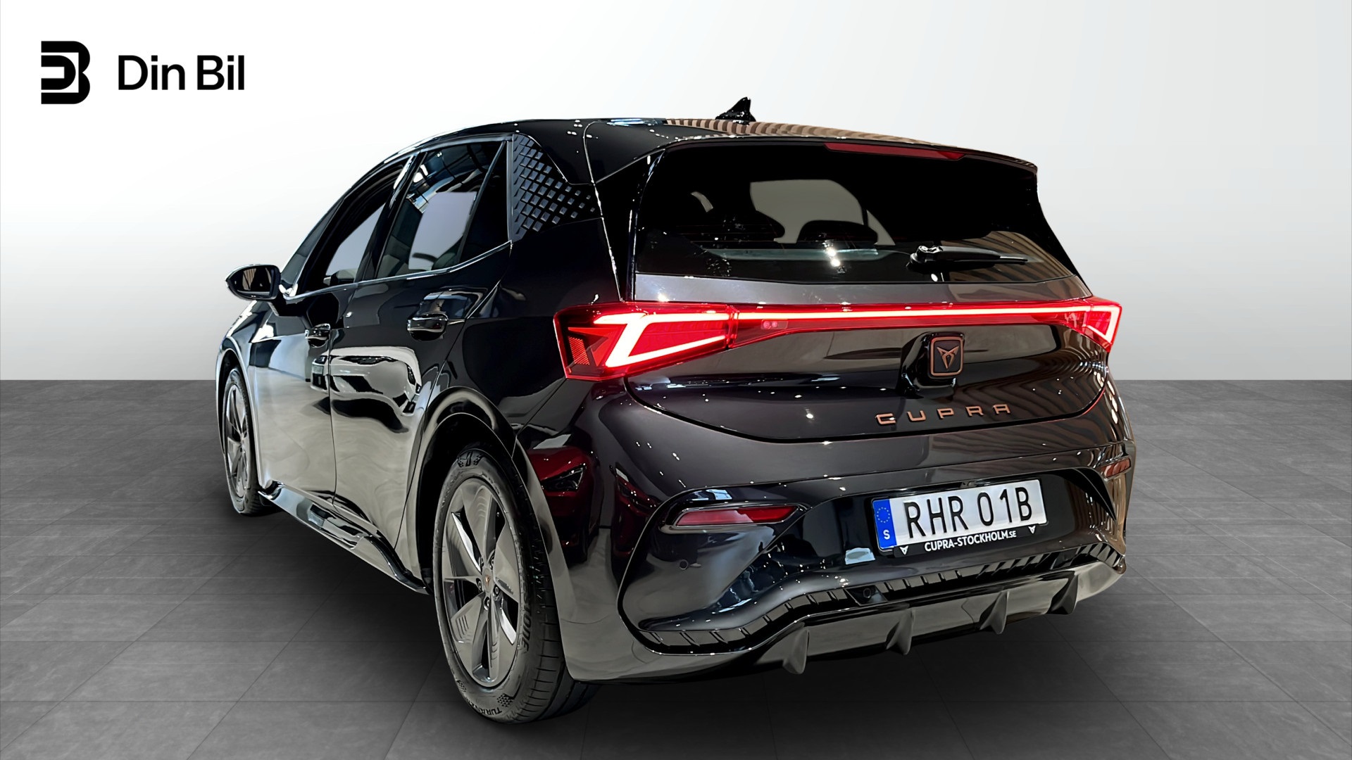 CUPRA Born RHR01B